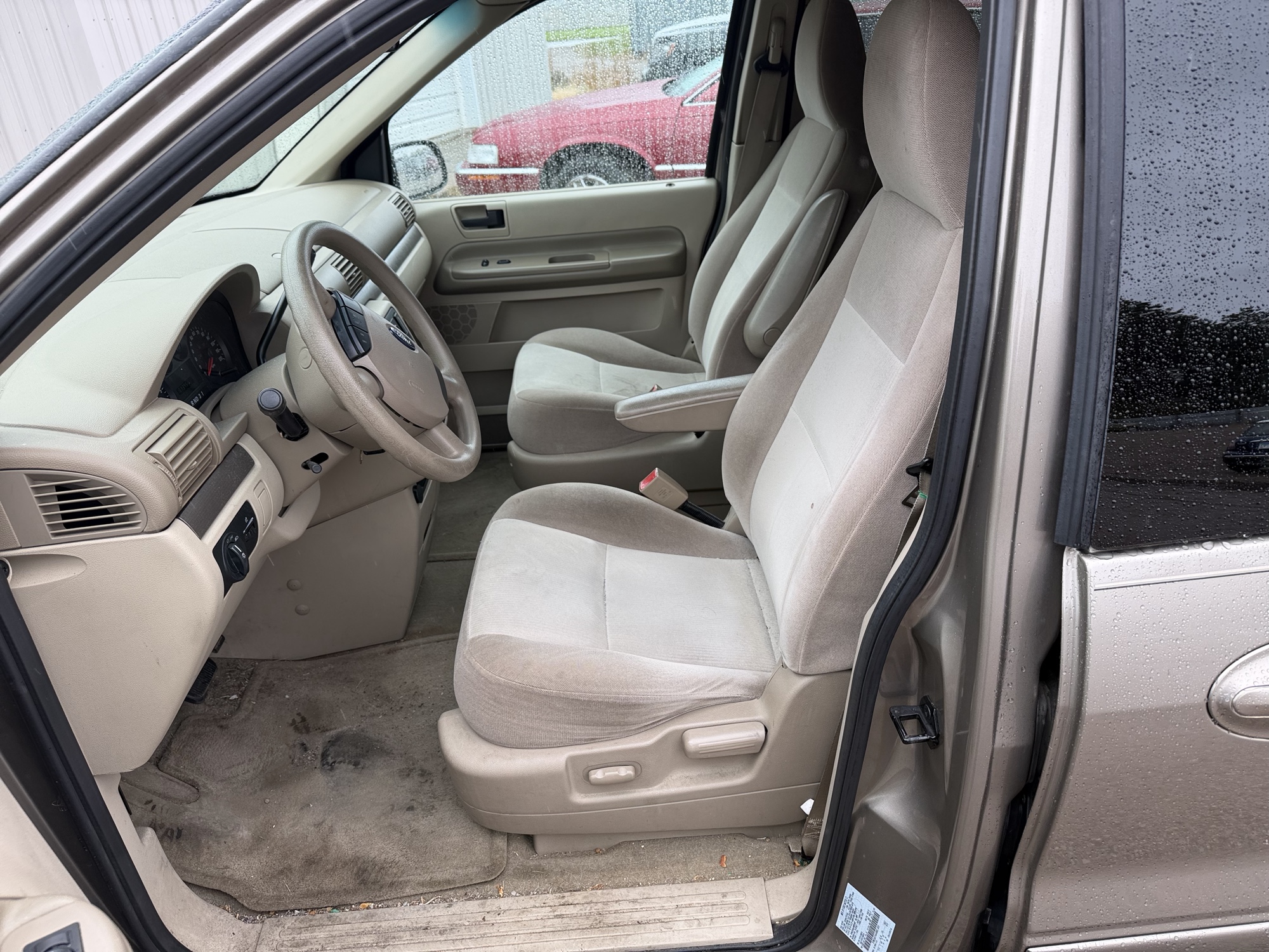 2004 ford freestar lx-sport with 163395 miles for sale near elk-river, minnesota 106532_22_driver_seat.jpg