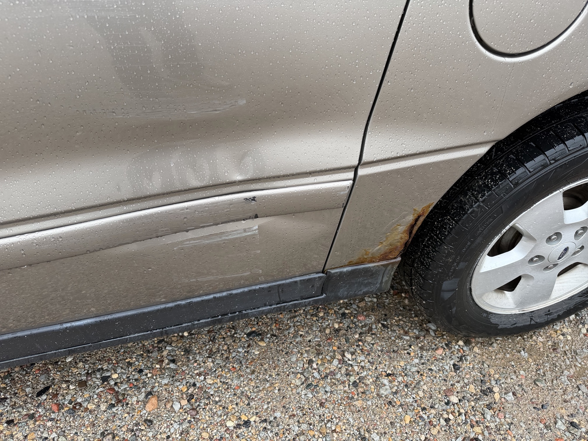 2004 ford freestar lx-sport with 163395 miles for sale near elk-river, minnesota 106532_c01.jpg