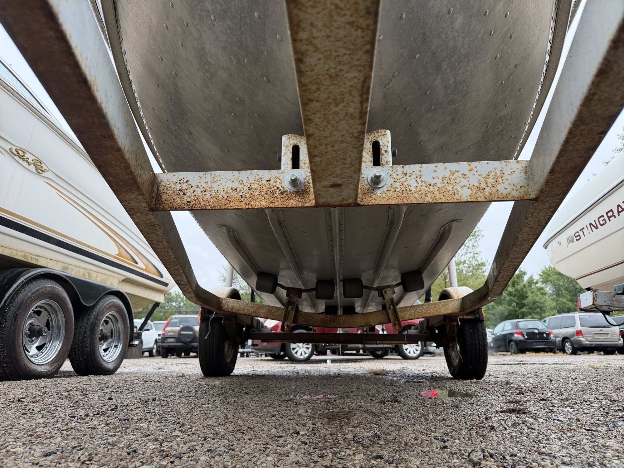 1988 lund boat-co-rebel for sale near elk-river, minnesota 106533_16_undercar_front.jpg