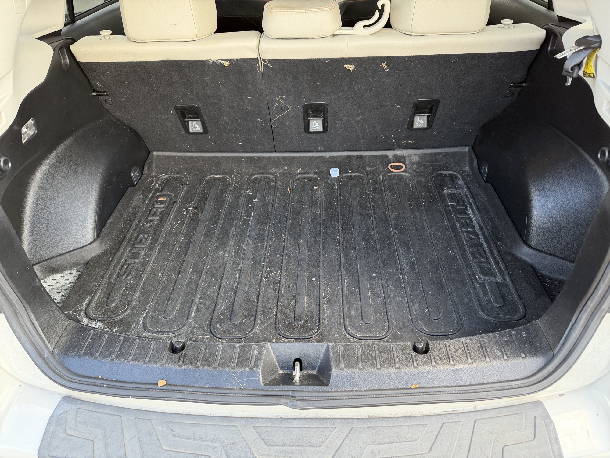 2016 subaru crosstrek 2.0i-limited-pzev-cvt with 119812 miles for sale near elk-river, minnesota 106535_26_trunk.jpg