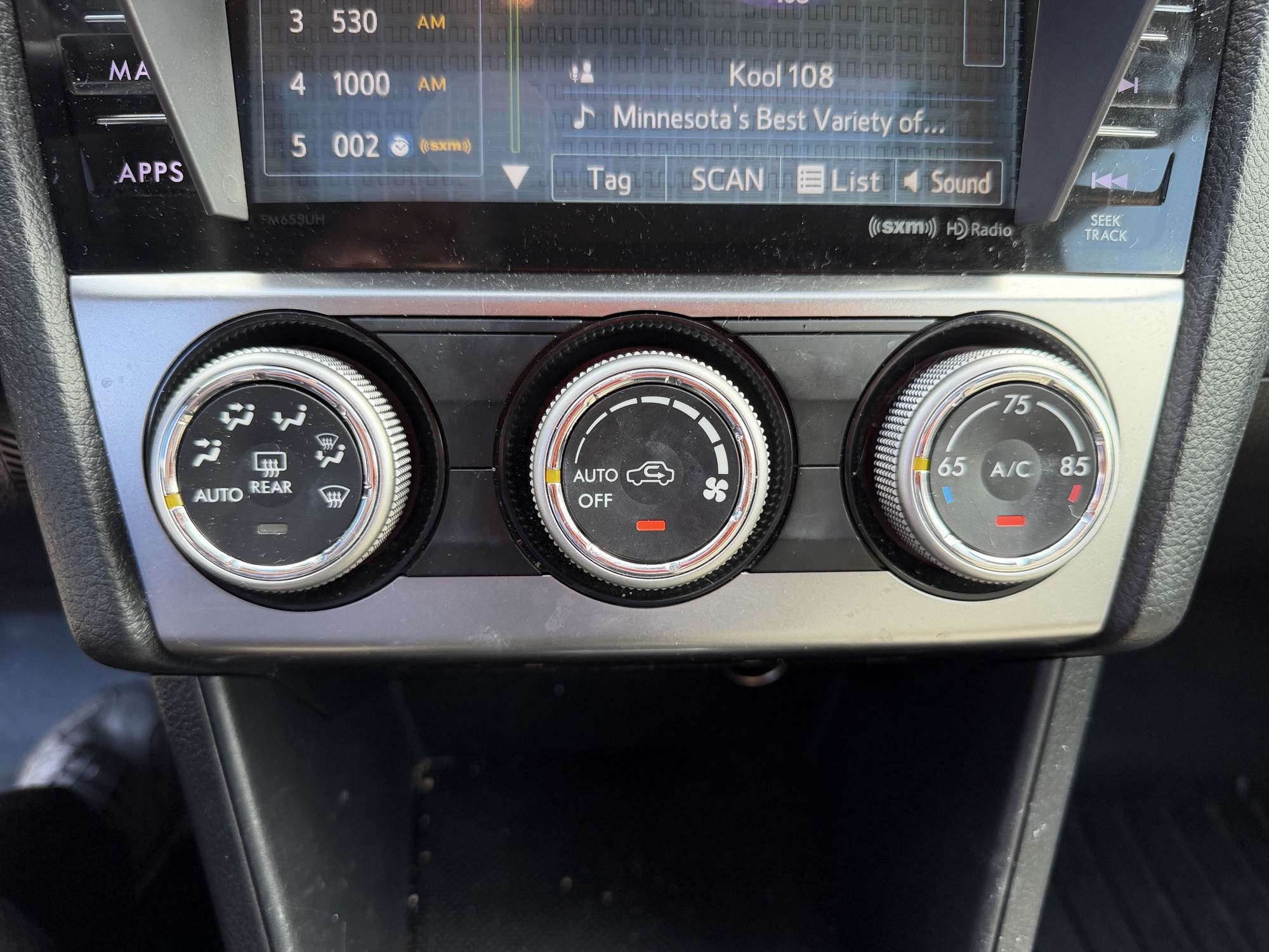 2016 subaru crosstrek 2.0i-limited-pzev-cvt with 119812 miles for sale near elk-river, minnesota 106535_40_climate_control.jpg
