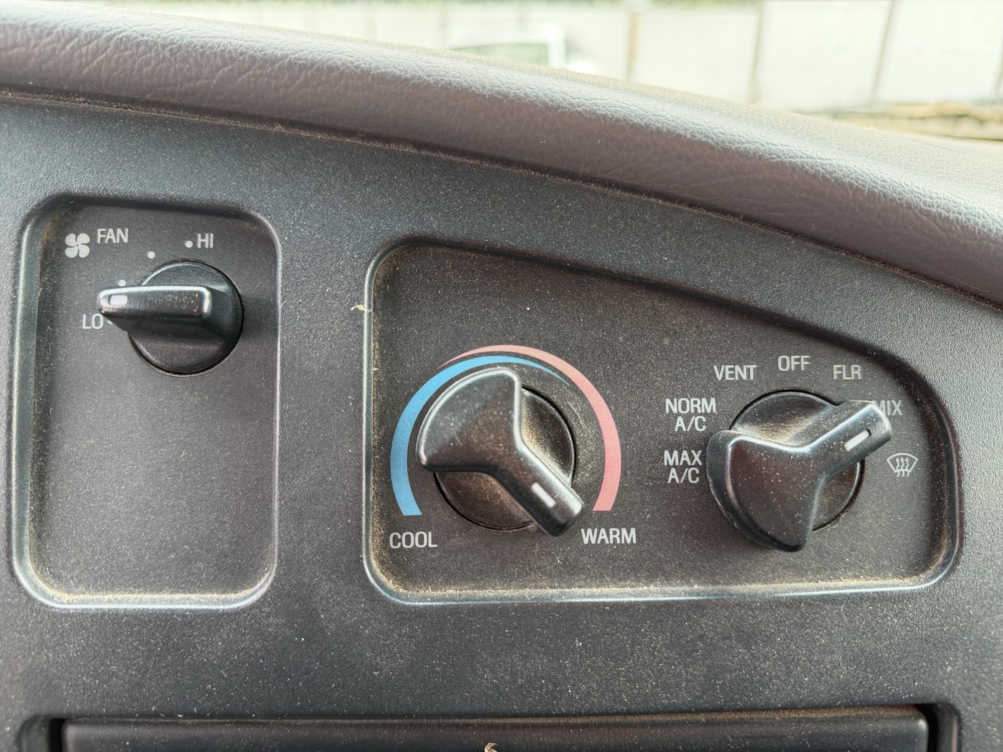 1999 ford econoline e350-super-duty with 203236 miles for sale near elk-river, minnesota 106537_40_climate_control.jpg