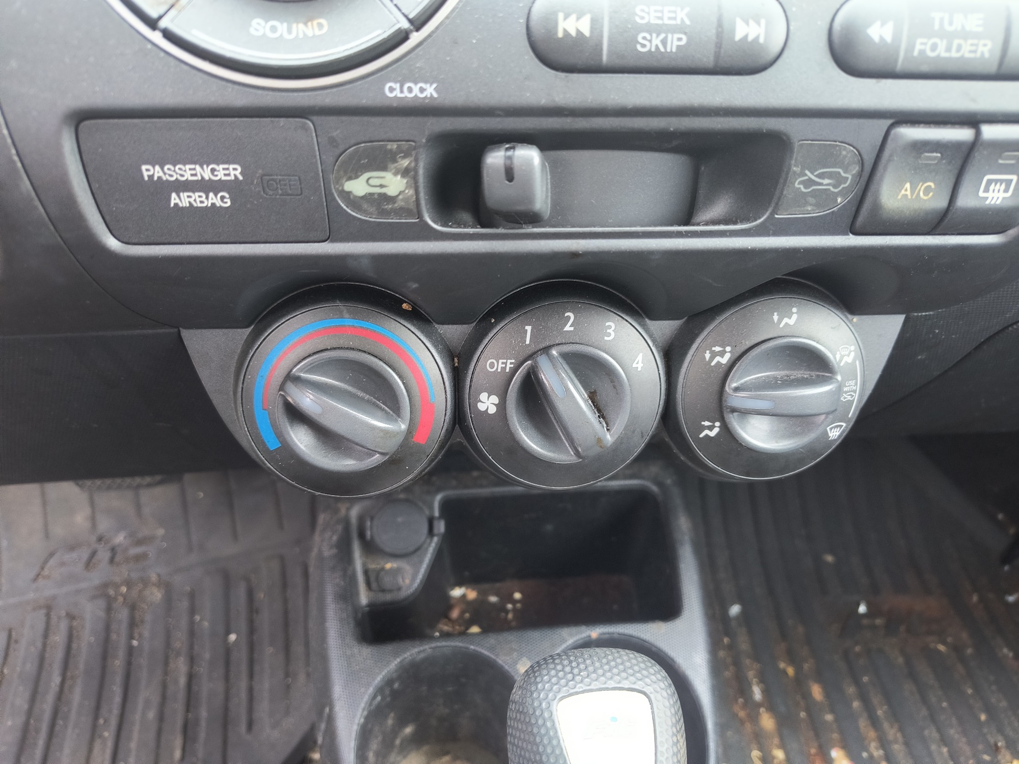 2008 honda fit sport-5-speed-at with 58667 miles for sale near elk-river, minnesota 106540_40_climate_control.jpg
