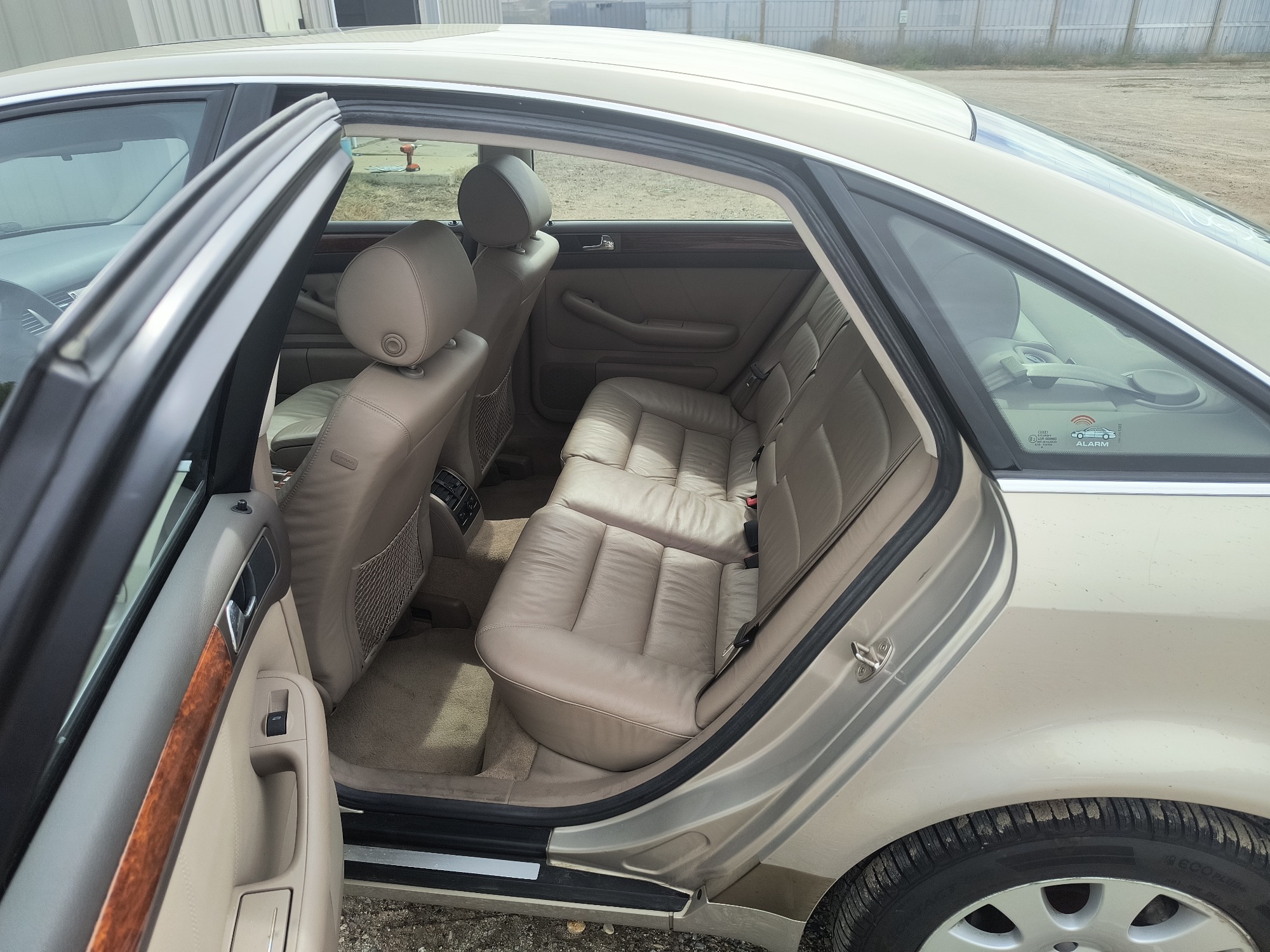 2000 audi a6 2.8-quattro with 67669 miles for sale near elk-river, minnesota 106541_24_drv_rear_seat.jpg