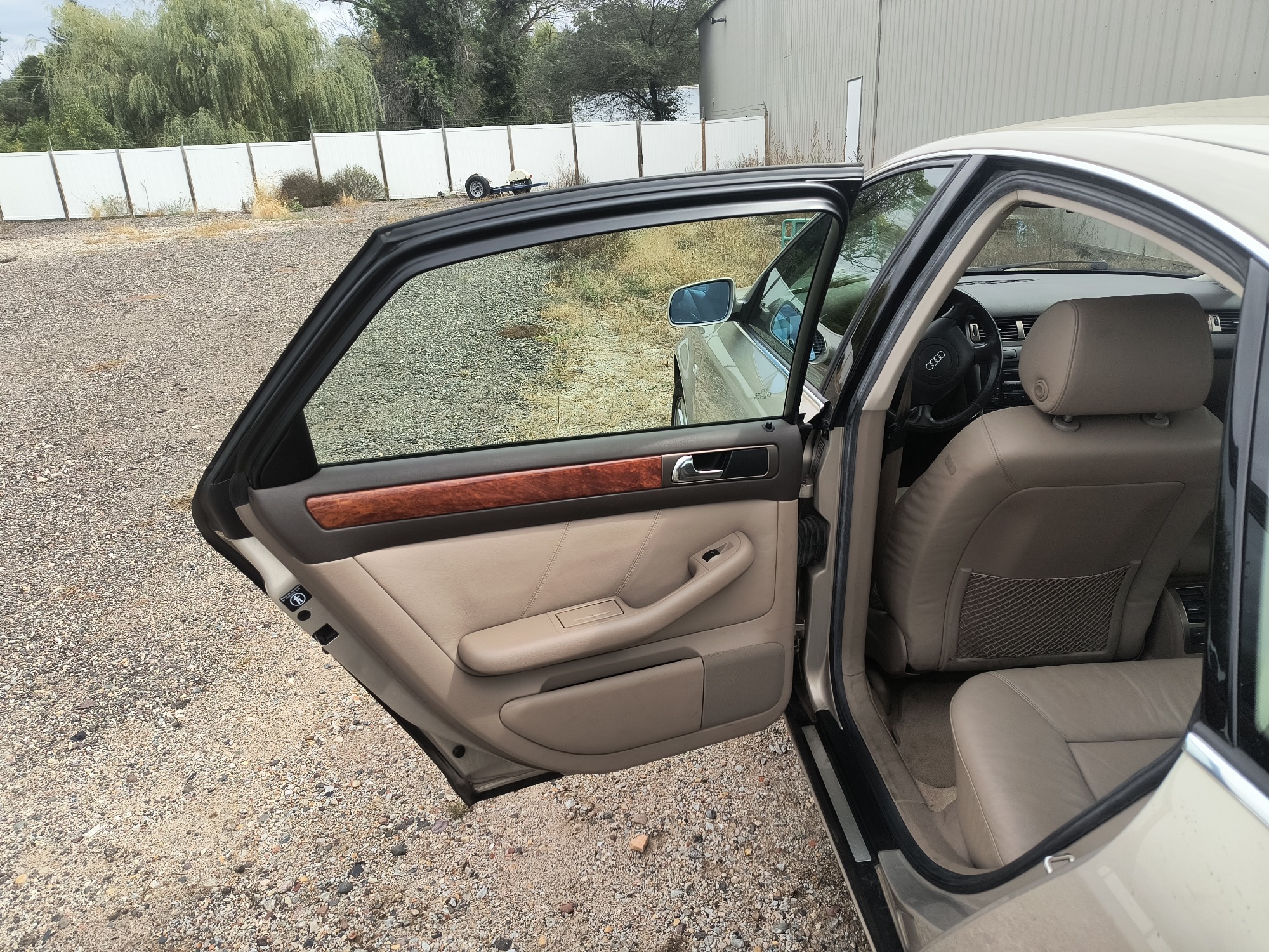 2000 audi a6 2.8-quattro with 67669 miles for sale near elk-river, minnesota 106541_25_drv_rear_door_panel.jpg