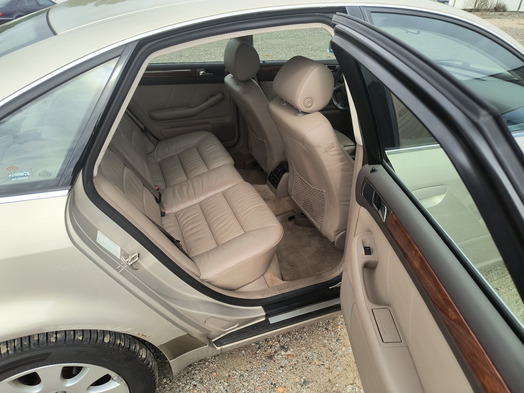 2000 audi a6 2.8-quattro with 67669 miles for sale near elk-river, minnesota 106541_28_pass_rear_seat.jpg