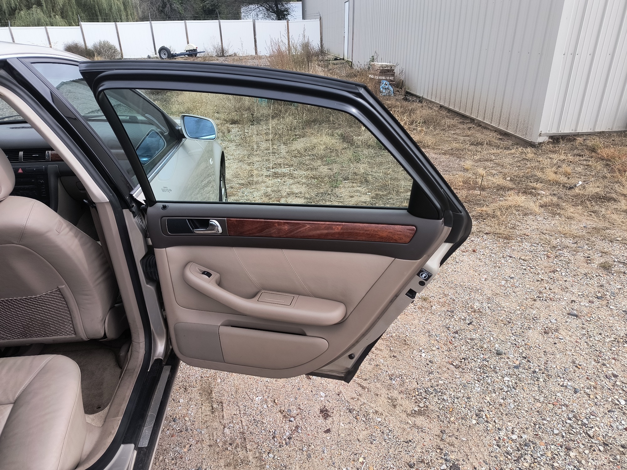 2000 audi a6 2.8-quattro with 67669 miles for sale near elk-river, minnesota 106541_29_third_row_seat.jpg