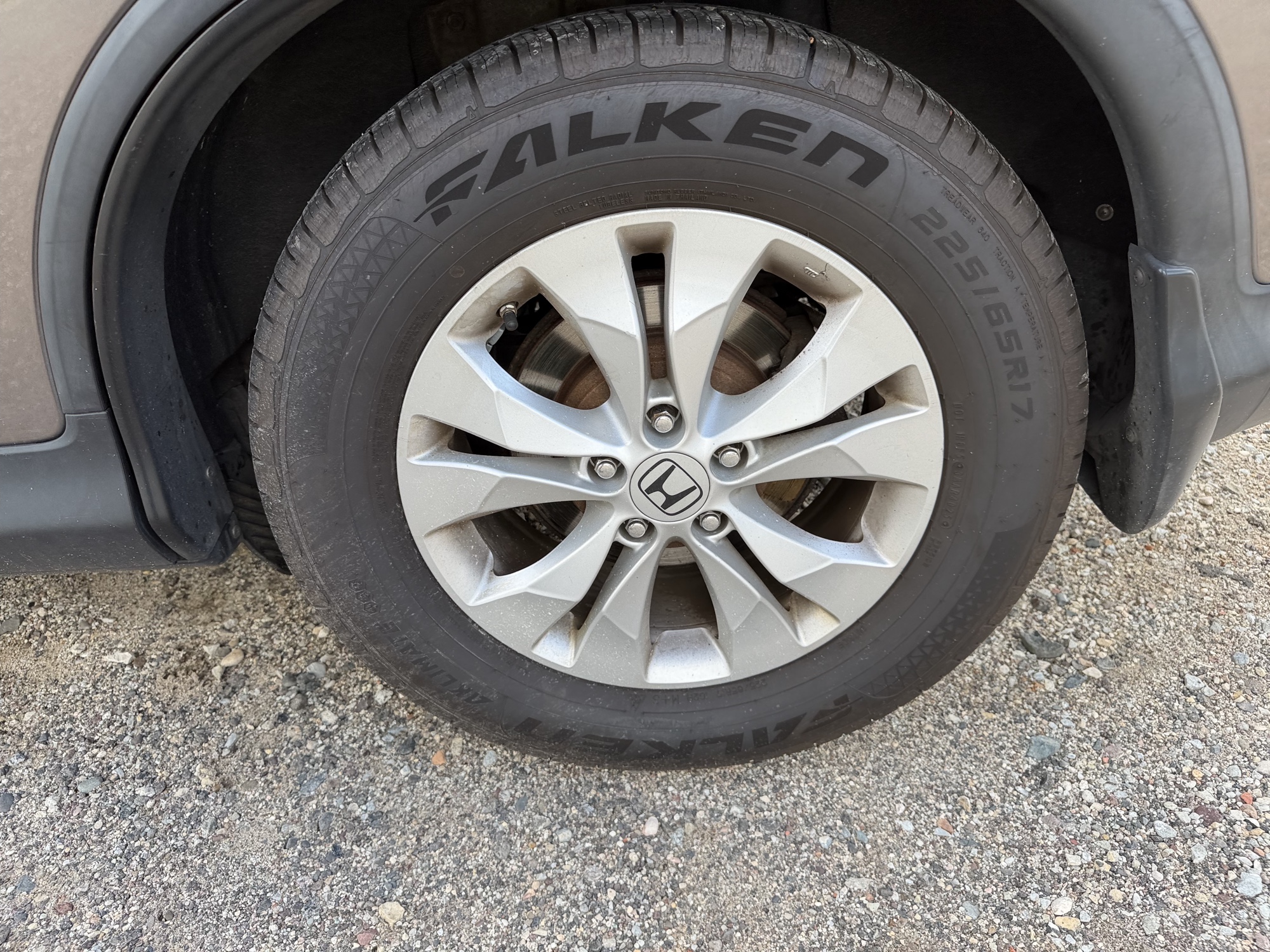 2012 honda cr-v ex-l-4wd-5-speed-at with 210700 miles for sale near elk-river, minnesota 106542_13_rear_drv_wheel.jpg