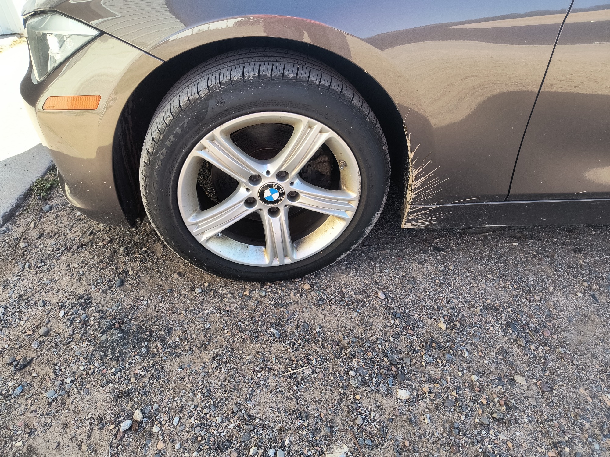 2013 bmw 3-series 328i-xdrive-sedan with 309815 miles for sale near elk-river, minnesota 106543_12_drv_front_wheel.jpg