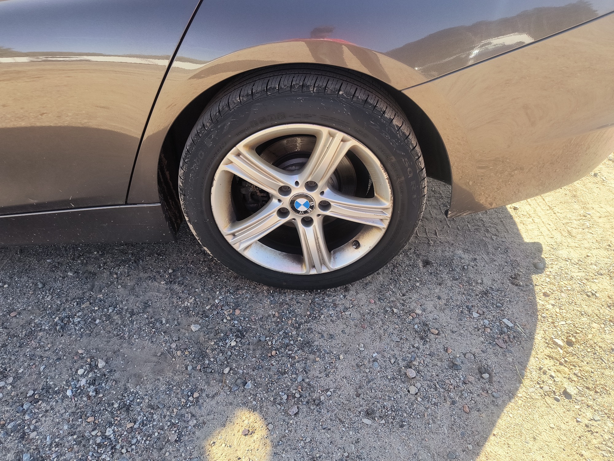 2013 bmw 3-series 328i-xdrive-sedan with 309815 miles for sale near elk-river, minnesota 106543_13_rear_drv_wheel.jpg