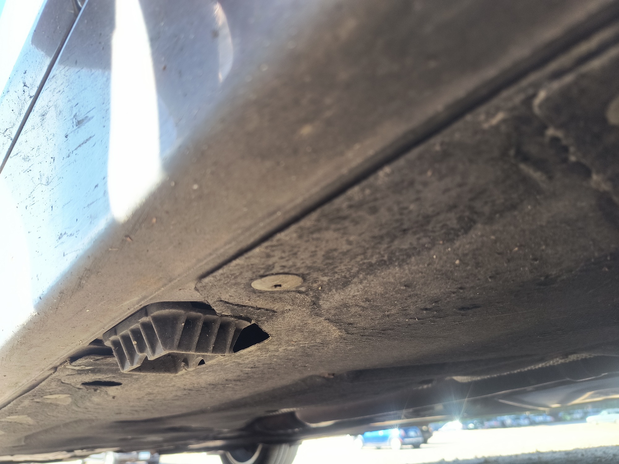 2013 bmw 3-series 328i-xdrive-sedan with 309815 miles for sale near elk-river, minnesota 106543_21_undercar_pass_side.jpg