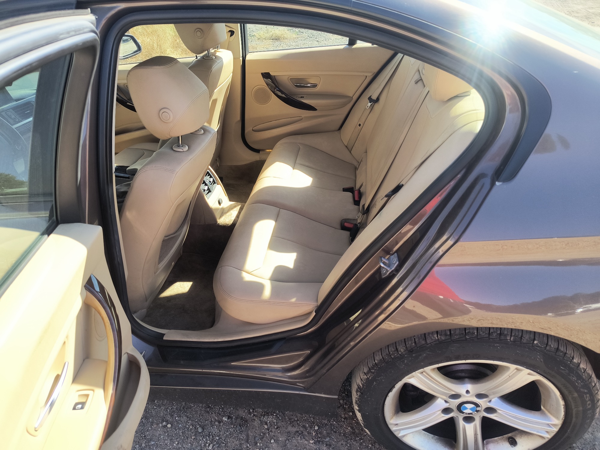 2013 bmw 3-series 328i-xdrive-sedan with 309815 miles for sale near elk-river, minnesota 106543_24_drv_rear_seat.jpg