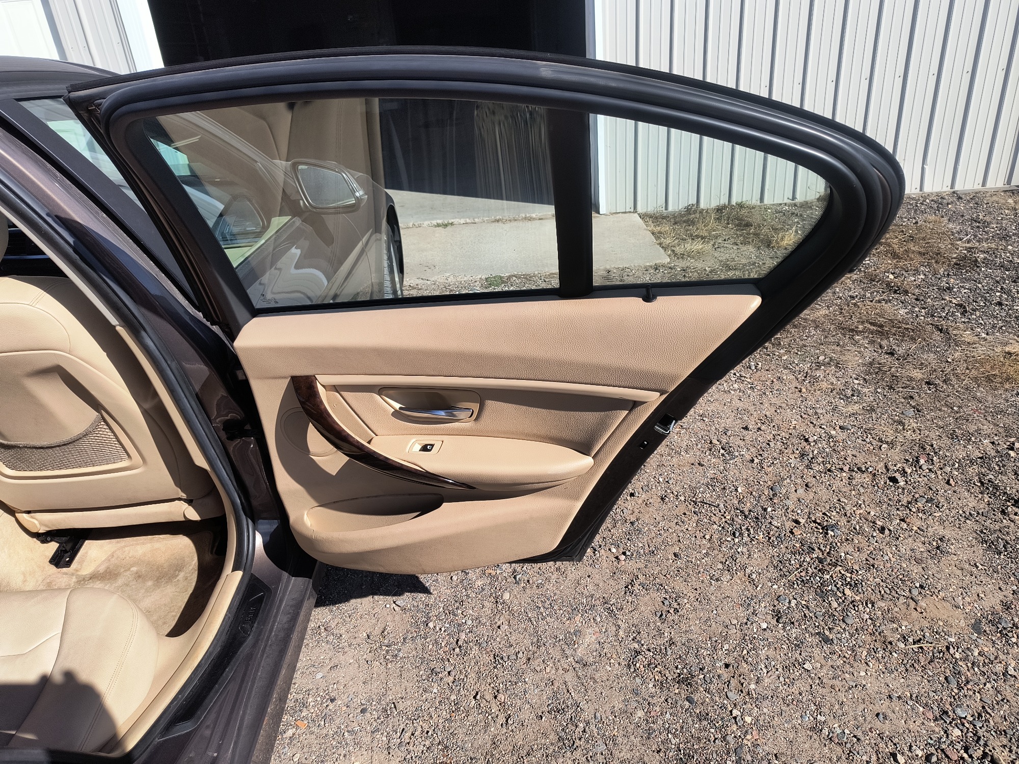 2013 bmw 3-series 328i-xdrive-sedan with 309815 miles for sale near elk-river, minnesota 106543_30_pass_rear_door_panel.jpg