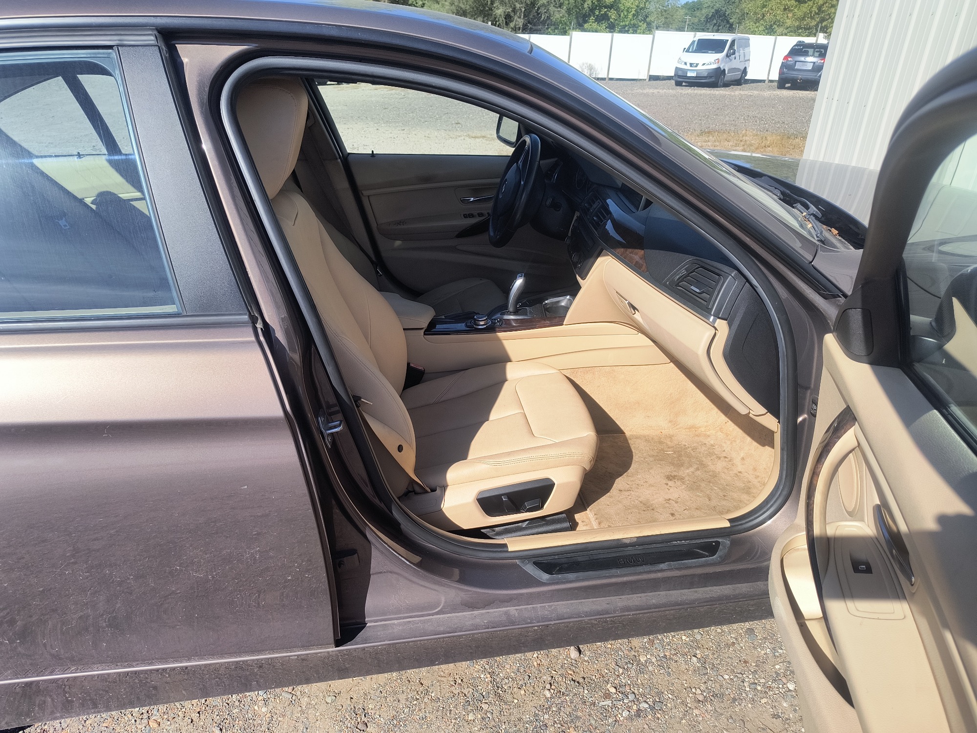 2013 bmw 3-series 328i-xdrive-sedan with 309815 miles for sale near elk-river, minnesota 106543_31_passenger_seat.jpg