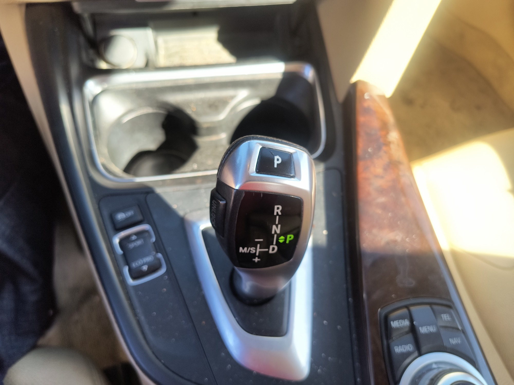 2013 bmw 3-series 328i-xdrive-sedan with 309815 miles for sale near elk-river, minnesota 106543_41_shifter.jpg