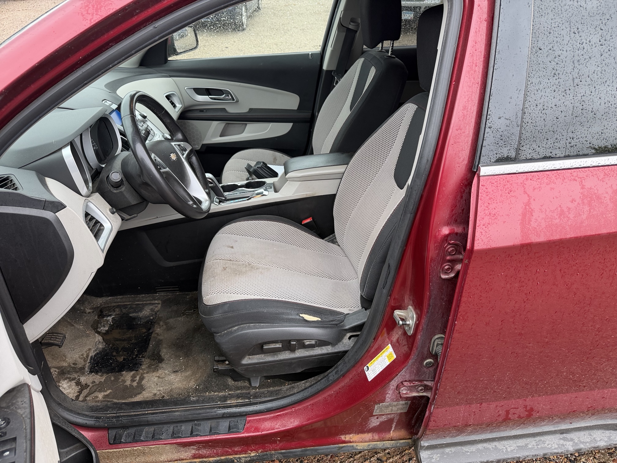 2010 chevrolet equinox lt1-fwd with 253822 miles for sale near elk-river, minnesota 106544_22_driver_seat.jpg