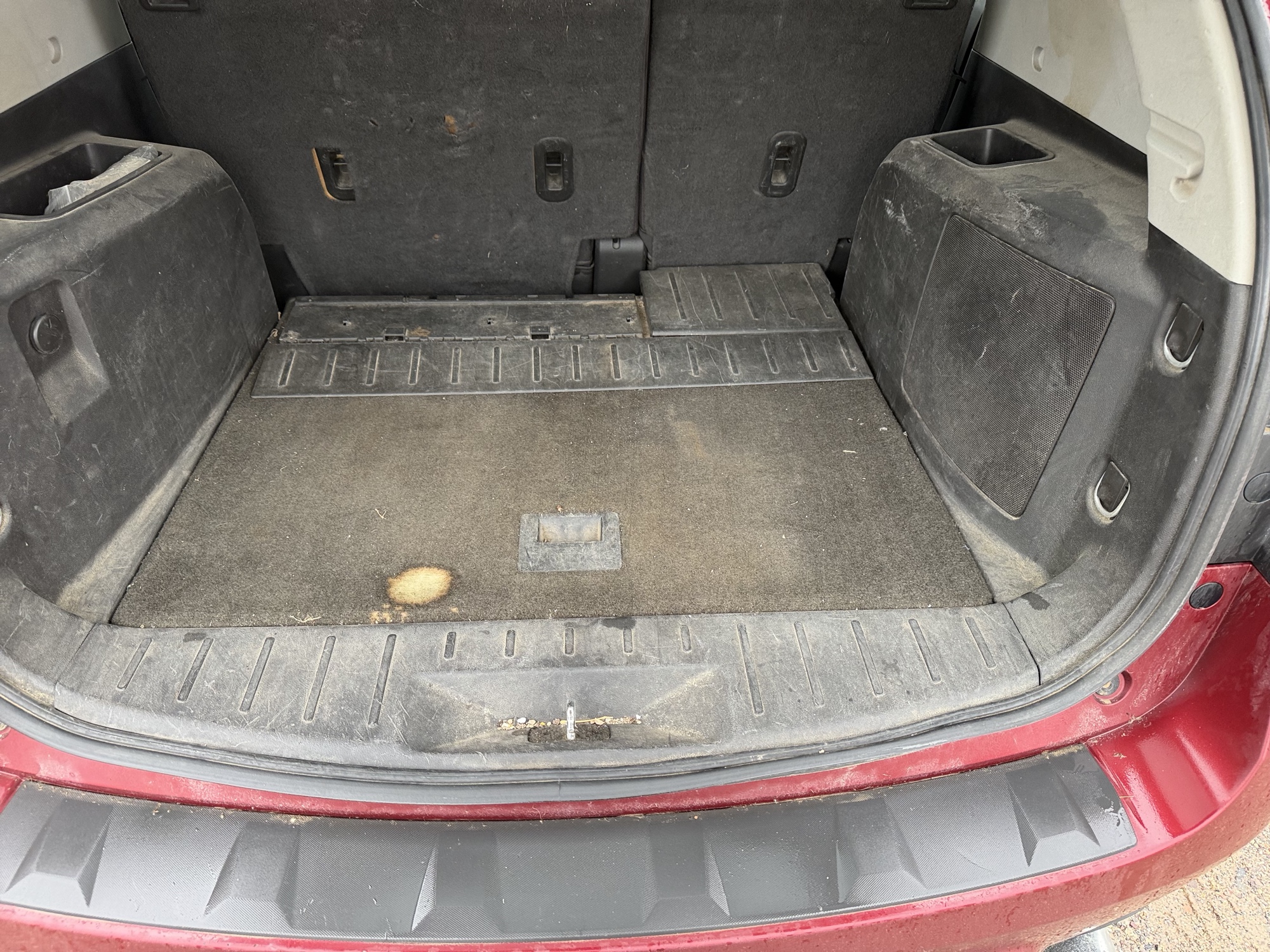 2010 chevrolet equinox lt1-fwd with 253822 miles for sale near elk-river, minnesota 106544_26_trunk.jpg