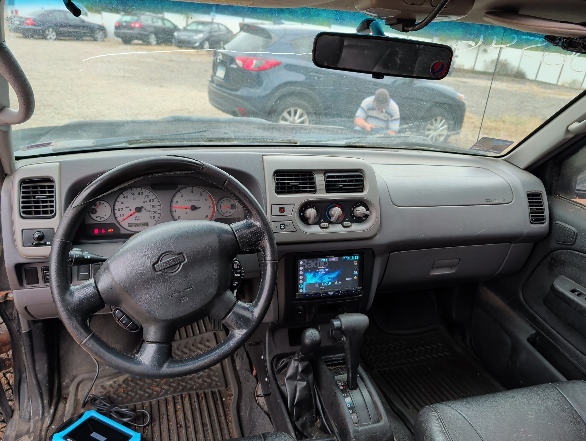 2001 nissan xterra xe-4wd with 205423 miles for sale near elk-river, minnesota 106546_34_whole_dash.jpg