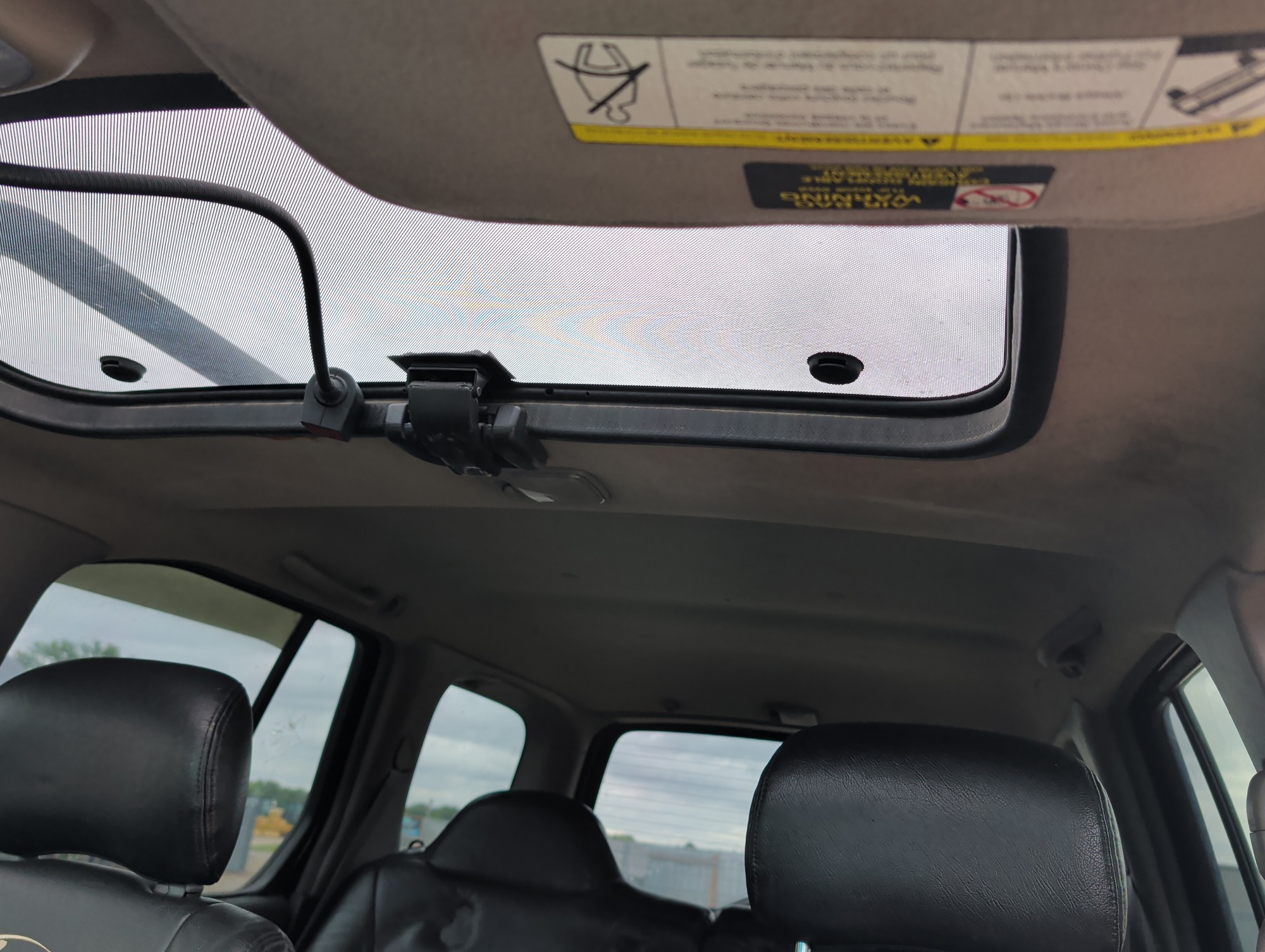 2001 nissan xterra xe-4wd with 205423 miles for sale near elk-river, minnesota 106546_35_headliner_sunroof.jpg
