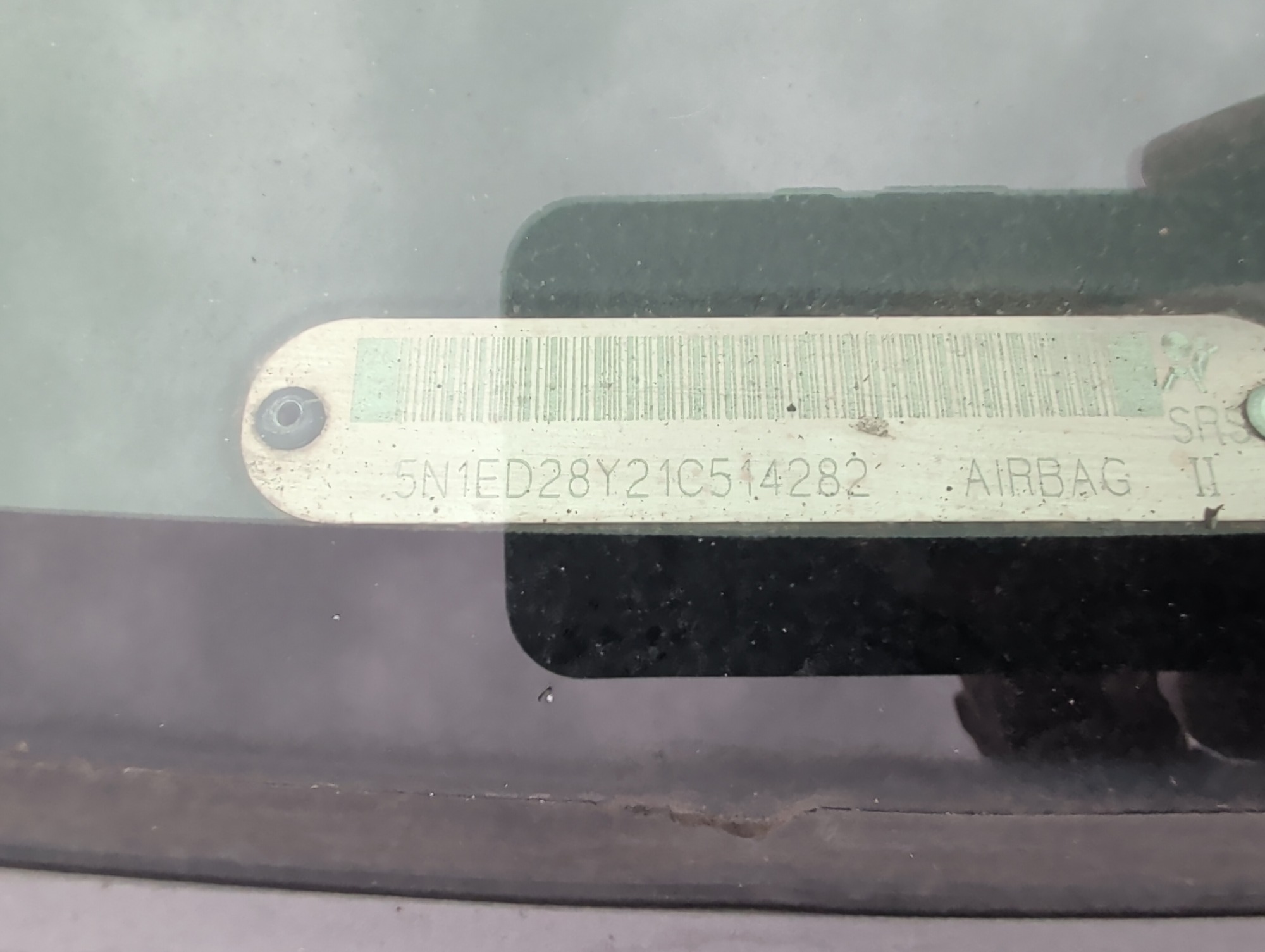 2001 nissan xterra xe-4wd with 205423 miles for sale near elk-river, minnesota 106546_48_windshield_vin_plate.jpg
