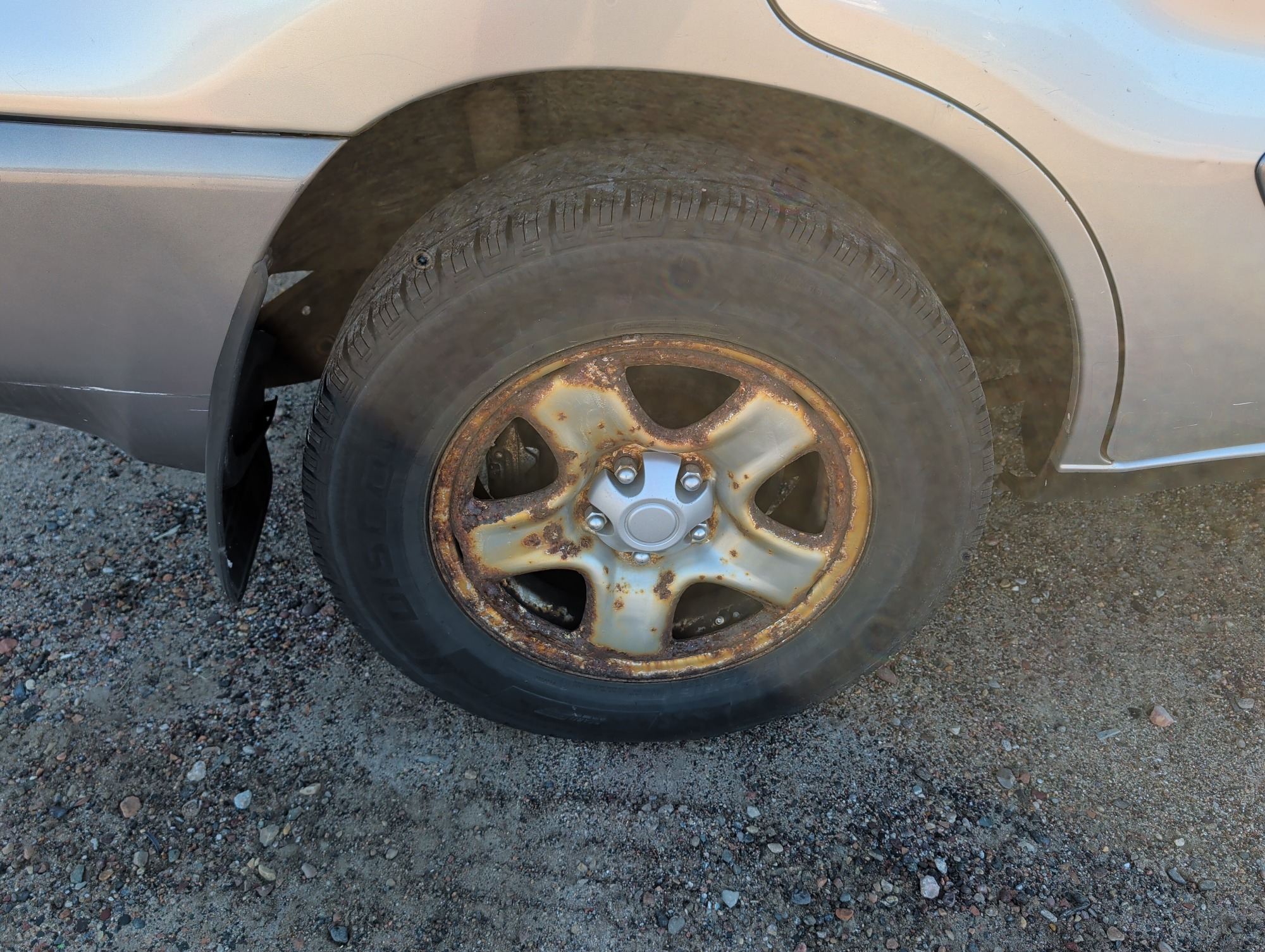 2005 toyota rav4 2wd with 173910 miles for sale near elk-river, minnesota 106547_14_rear_pass_wheel.jpg