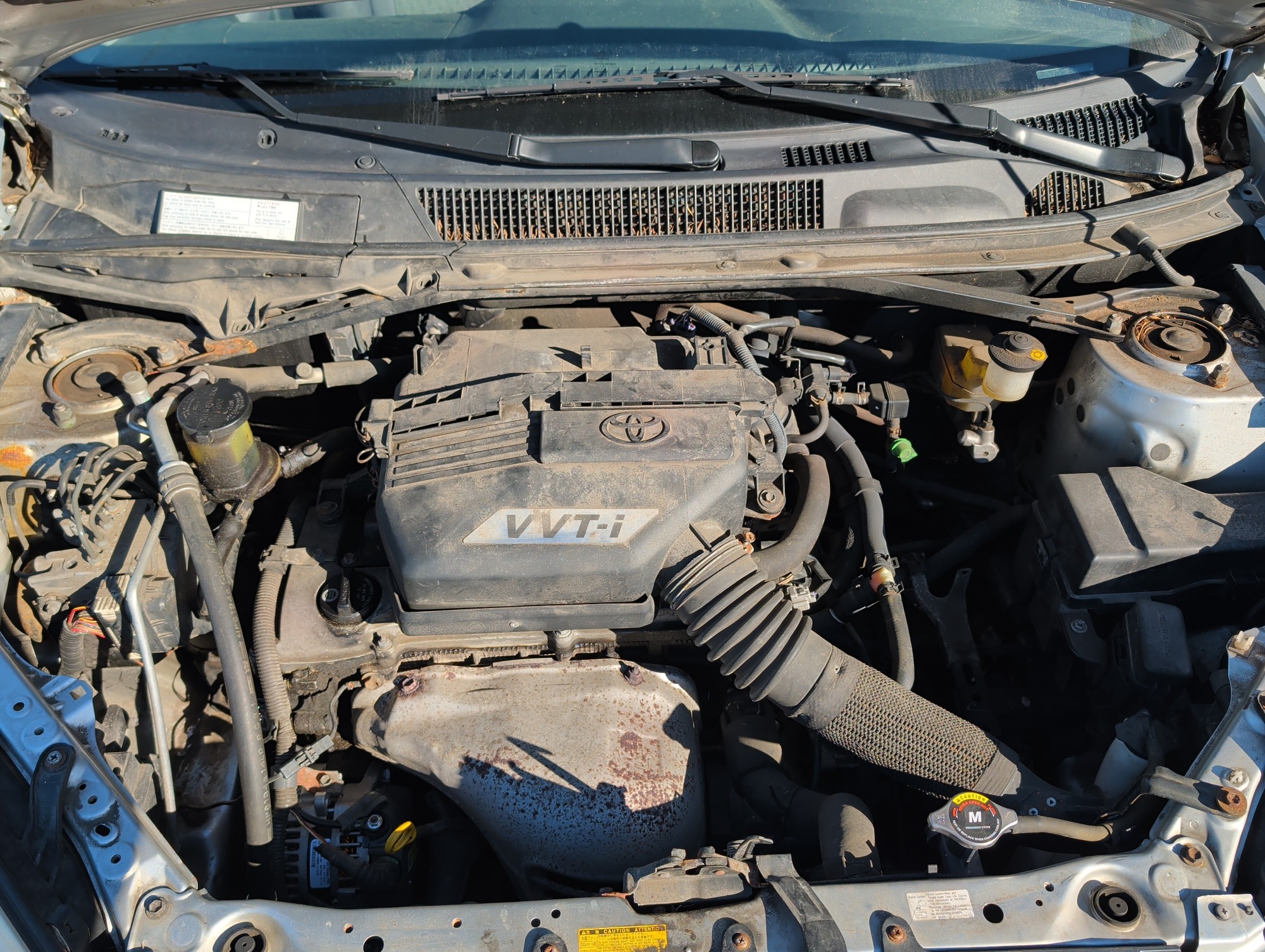 2005 toyota rav4 2wd with 173910 miles for sale near elk-river, minnesota 106547_49_engine_bay.jpg