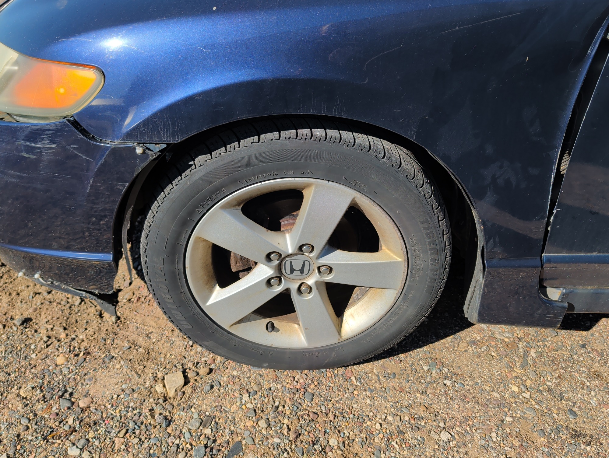 2006 honda civic ex-sedan-at with 168786 miles for sale near elk-river, minnesota 106550_12_drv_front_wheel.jpg