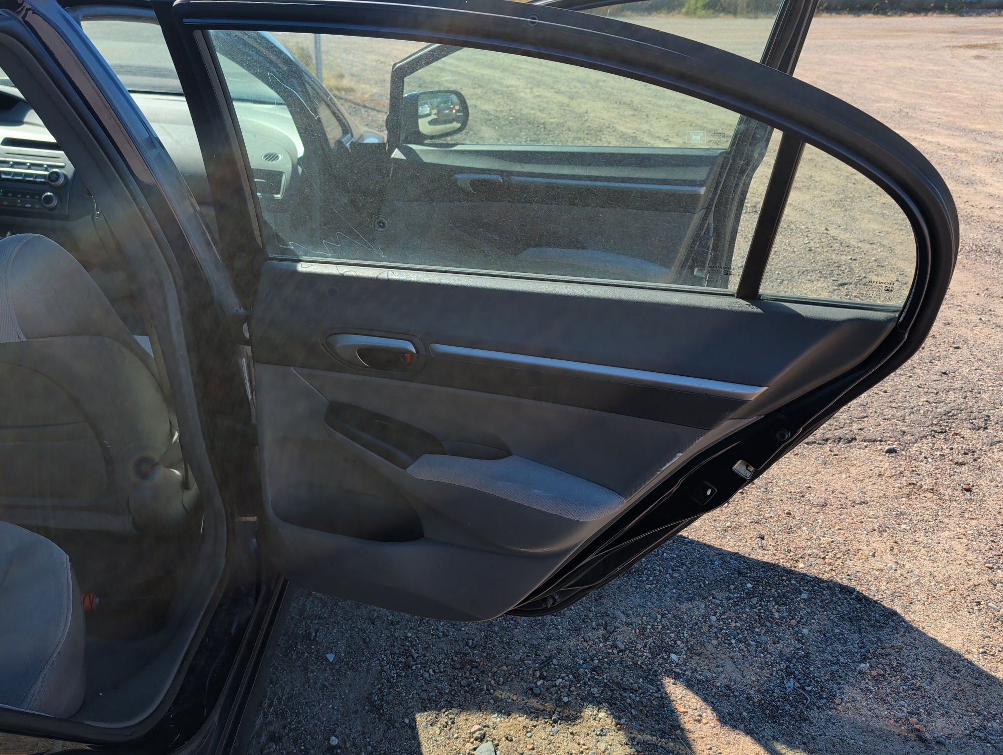 2006 honda civic ex-sedan-at with 168786 miles for sale near elk-river, minnesota 106550_30_pass_rear_door_panel.jpg