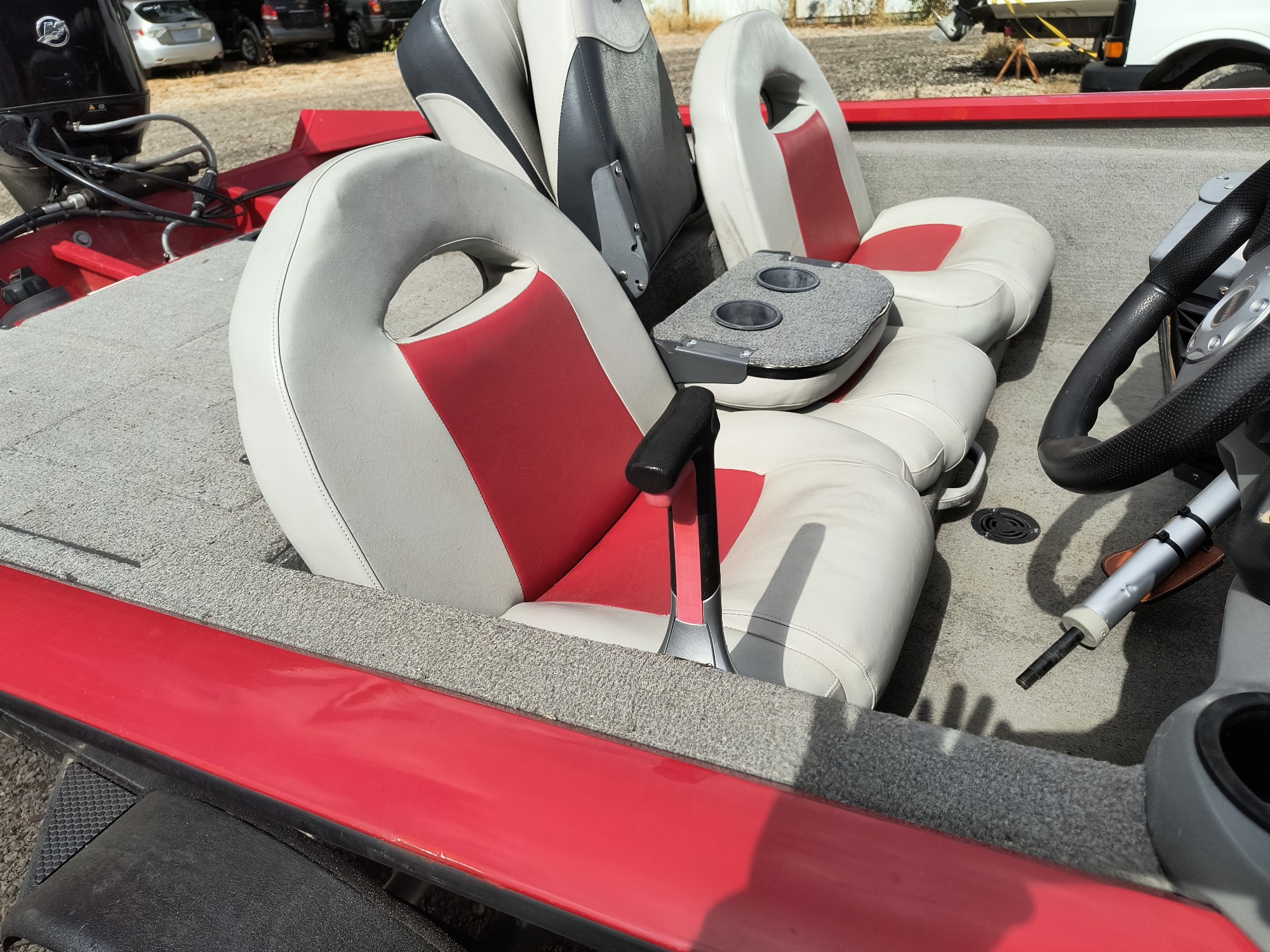 2011 bass-tracker 175txw for sale near elk-river, minnesota 106551_22_driver_seat.jpg