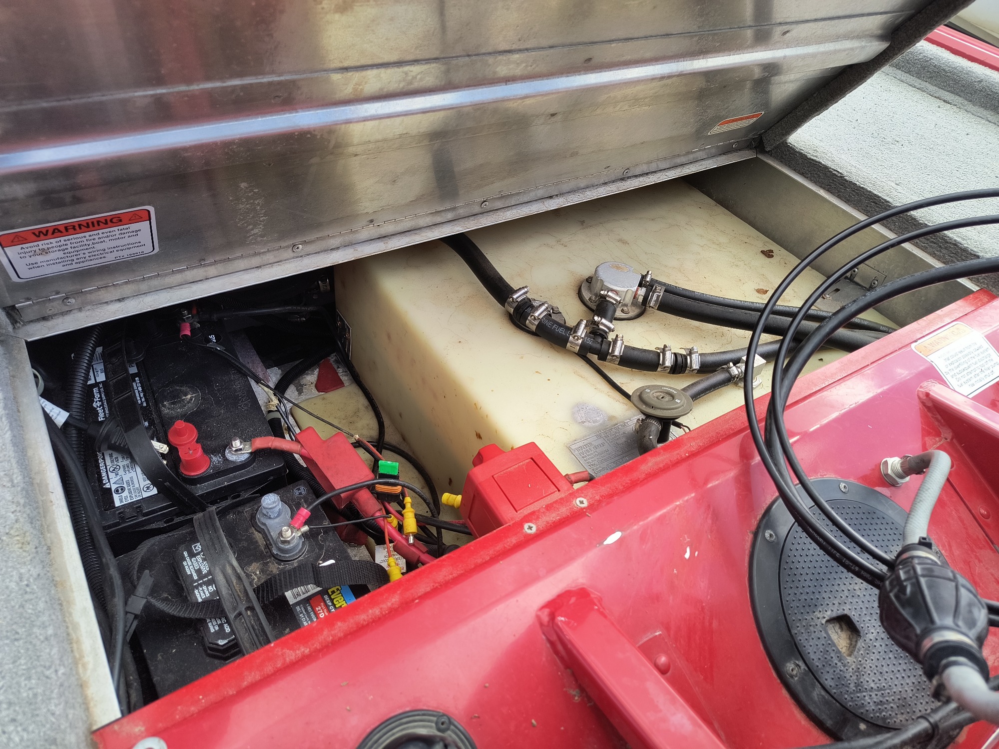 2011 bass-tracker 175txw for sale near elk-river, minnesota 106551_26_trunk.jpg