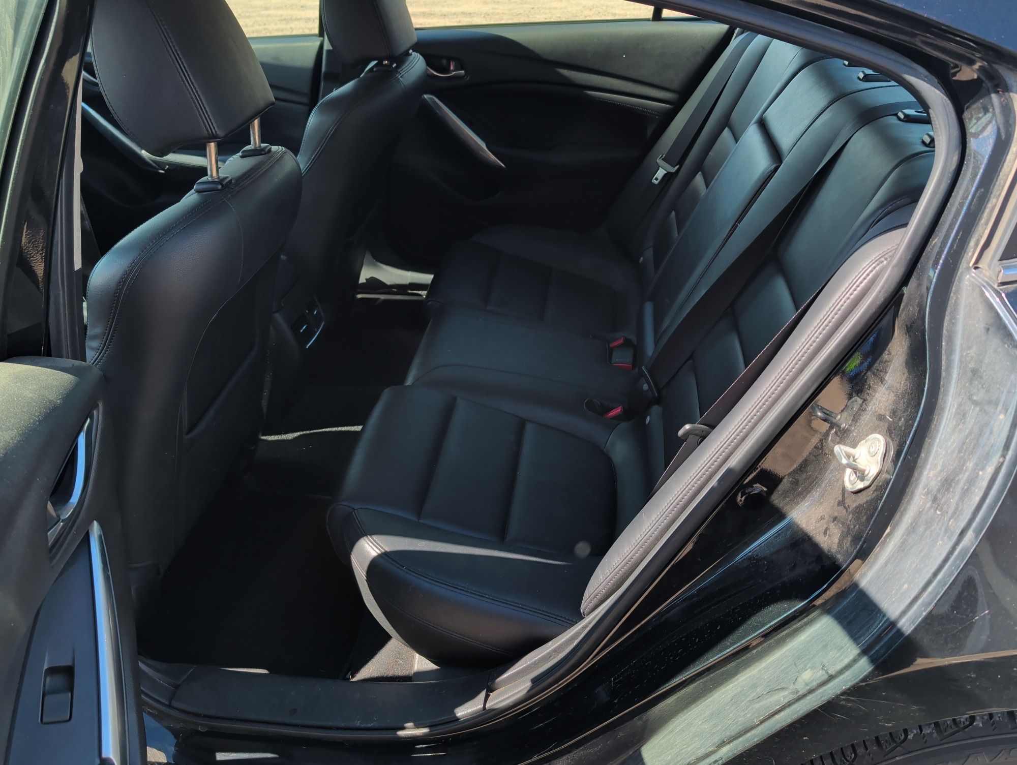 2014 mazda mazda6 i-touring-plus with 301023 miles for sale near elk-river, minnesota 106552_24_drv_rear_seat.jpg