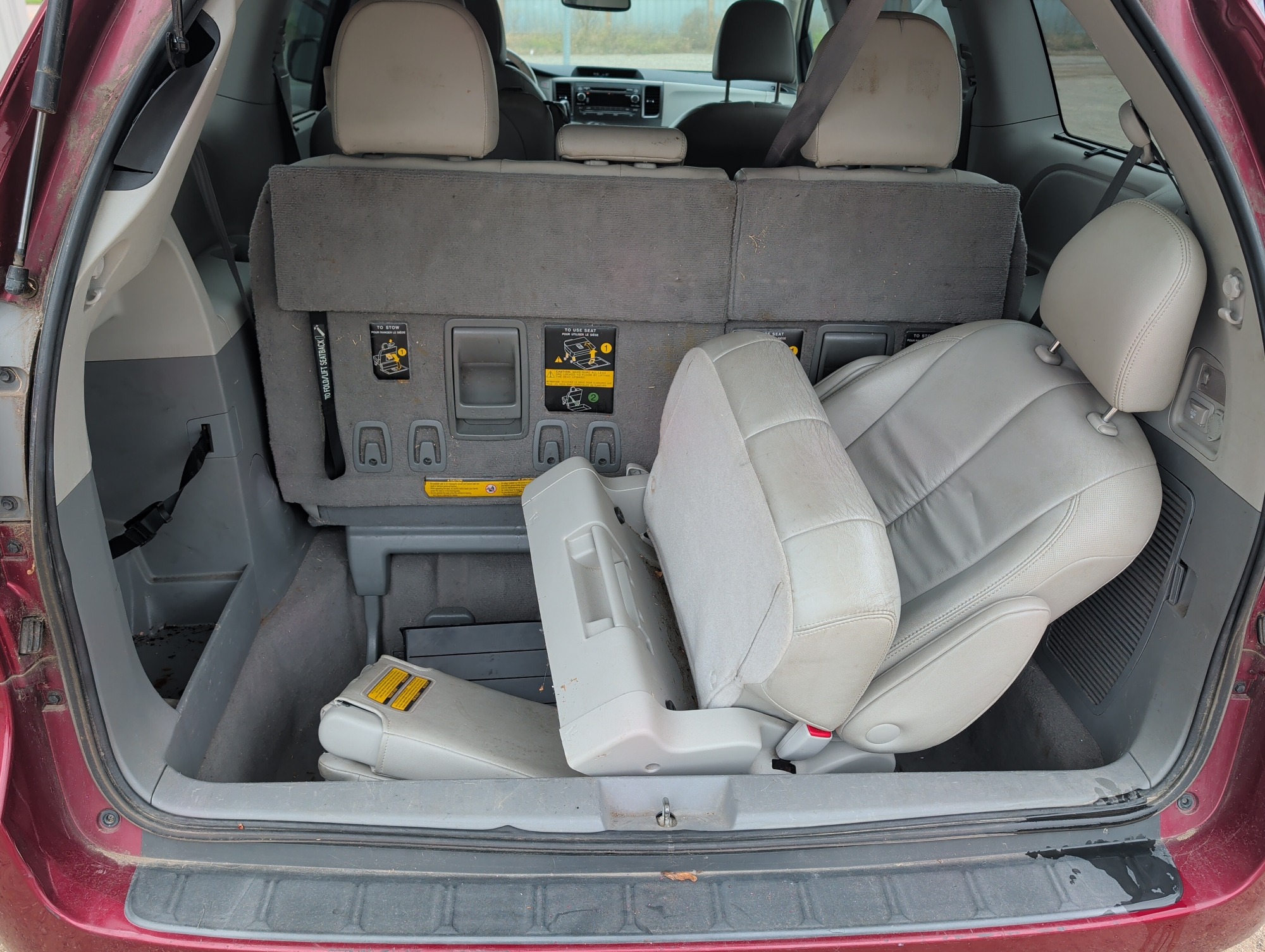 2011 toyota sienna limited-7-pass-v6 with 217246 miles for sale near elk-river, minnesota 106553_26_trunk.jpg
