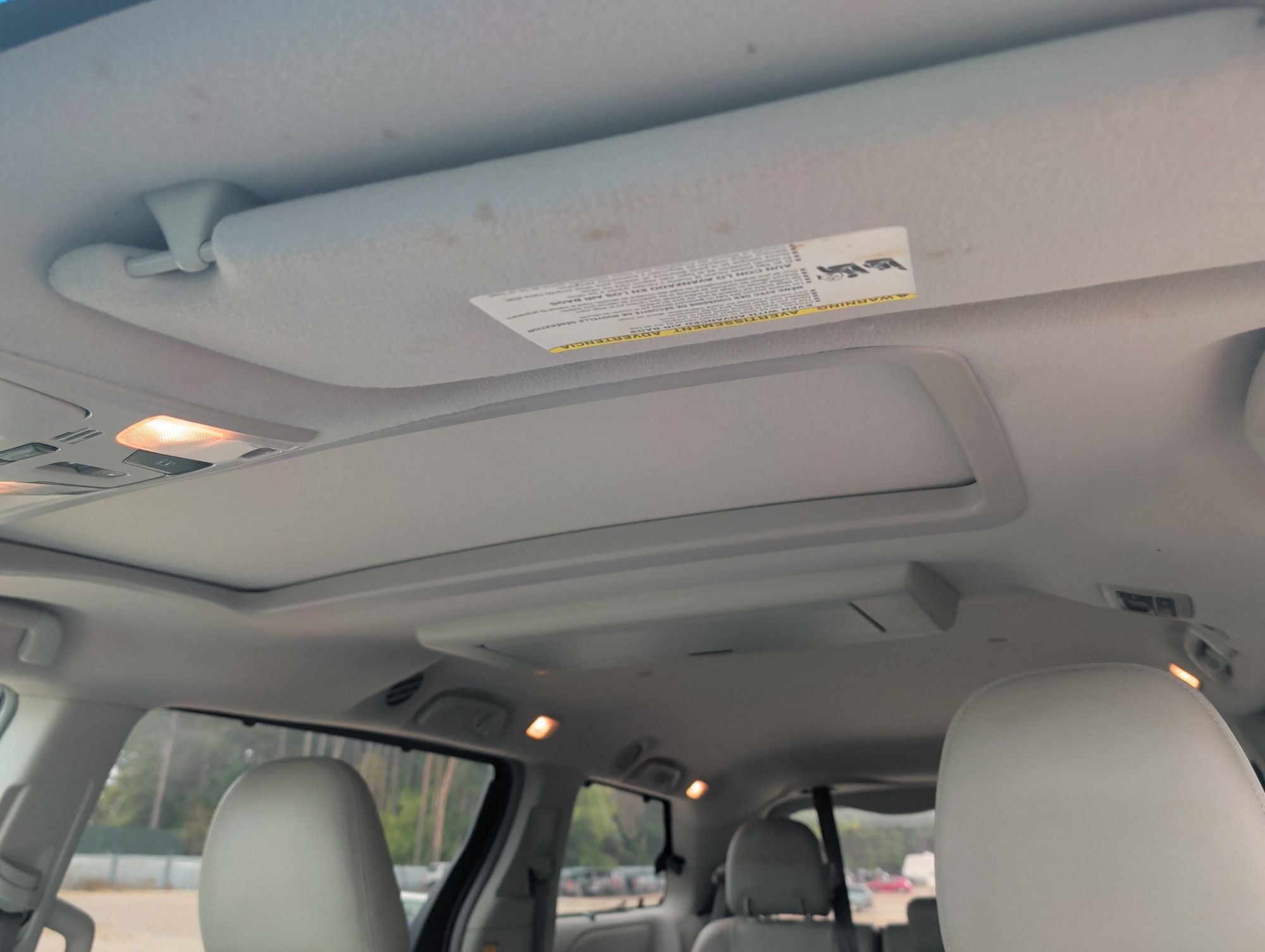 2011 toyota sienna limited-7-pass-v6 with 217246 miles for sale near elk-river, minnesota 106553_35_headliner_sunroof.jpg