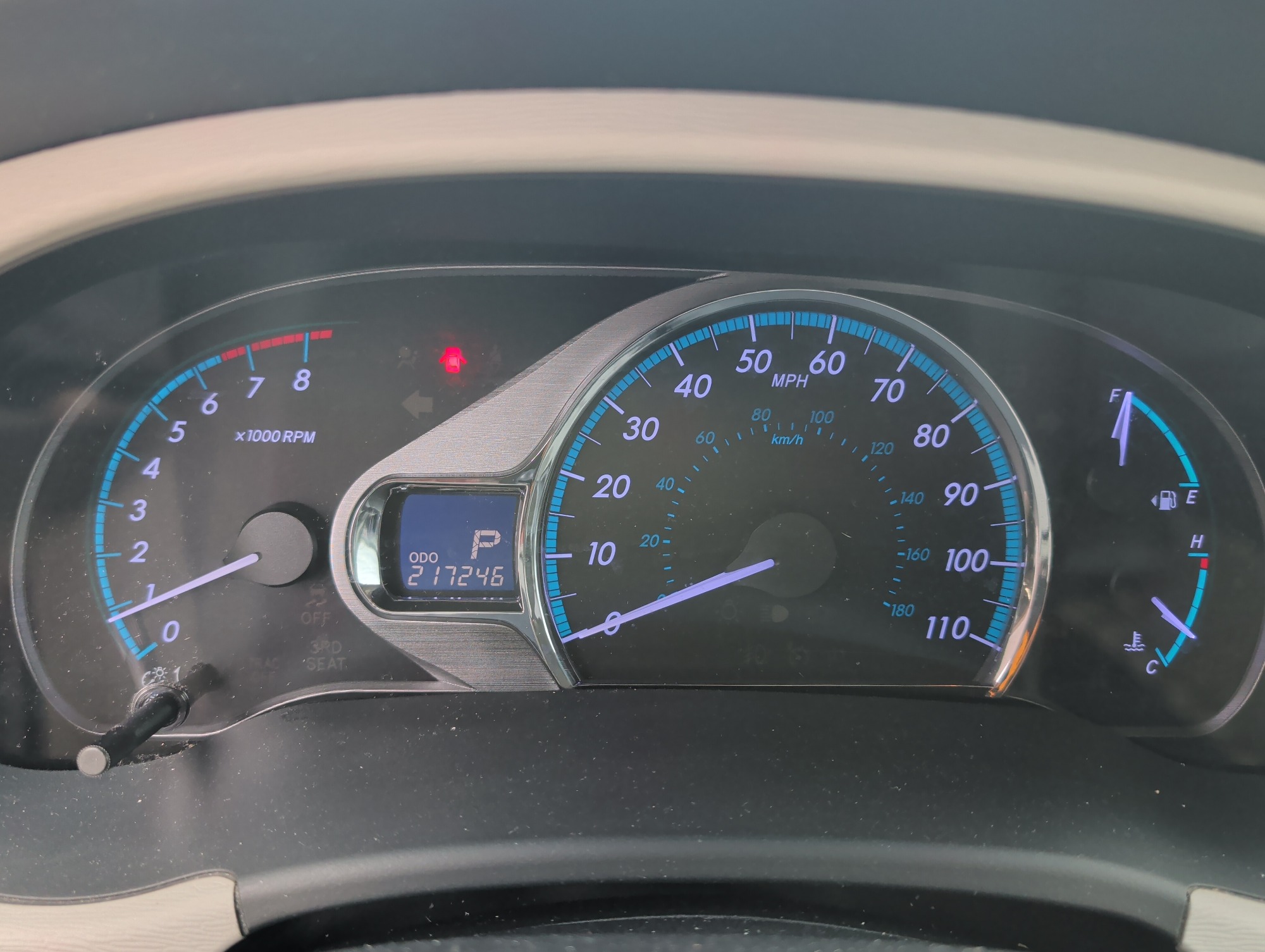 2011 toyota sienna limited-7-pass-v6 with 217246 miles for sale near elk-river, minnesota 106553_43_gauge_cluster.jpg