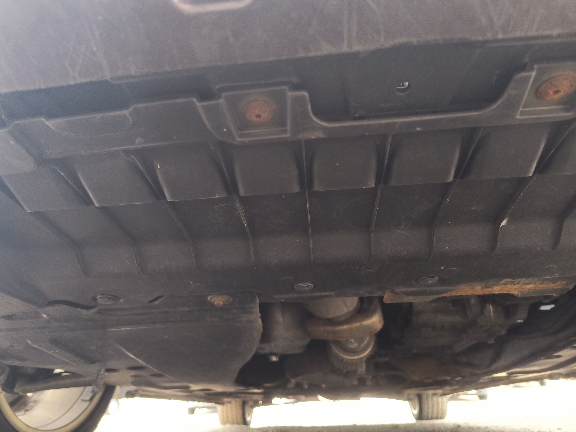 2011 chevrolet cruze ltz with 157761 miles for sale near elk-river, minnesota 106554_16_undercar_front.jpg