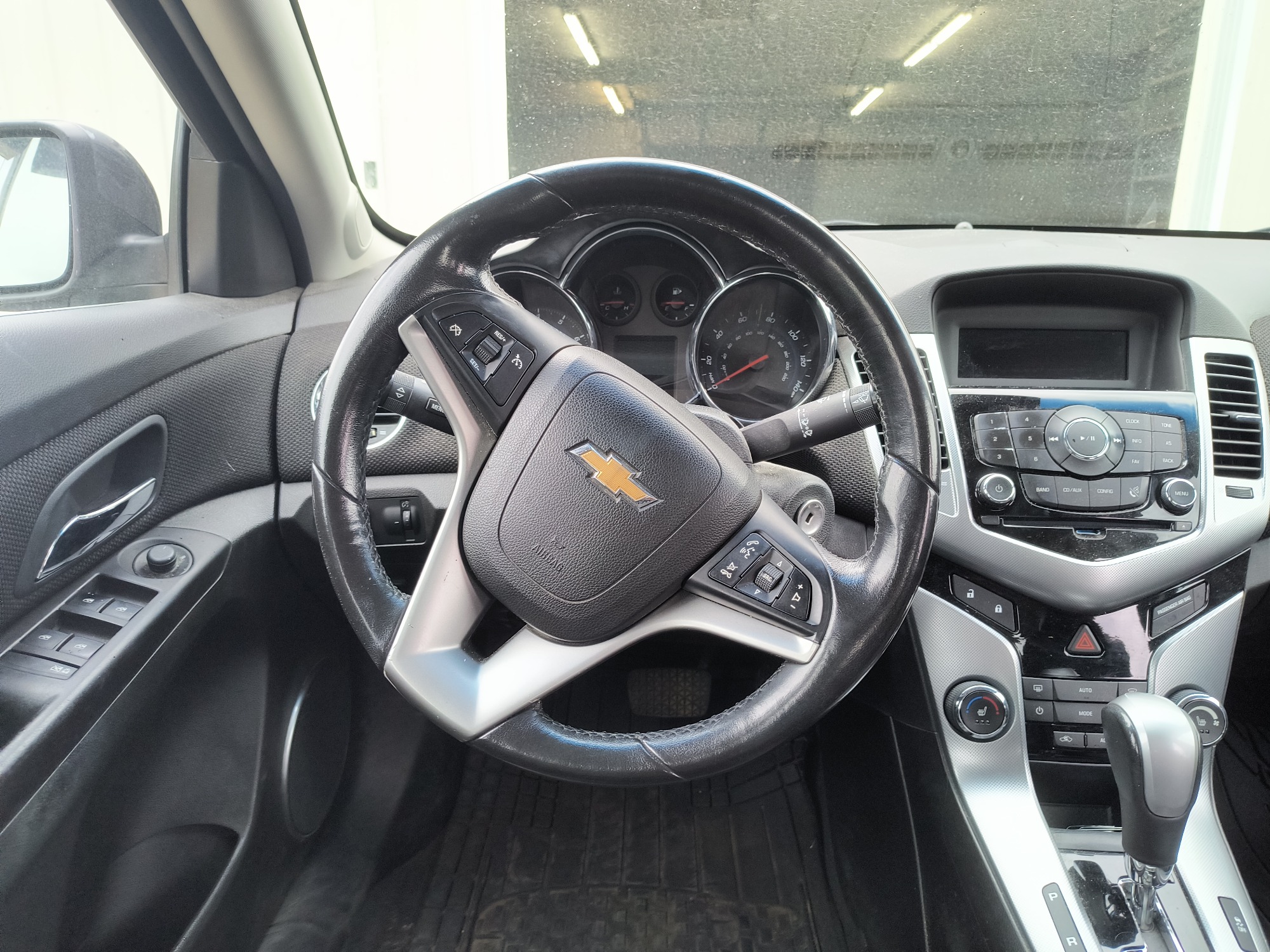 2011 chevrolet cruze ltz with 157761 miles for sale near elk-river, minnesota 106554_33_dash_from_driver.jpg