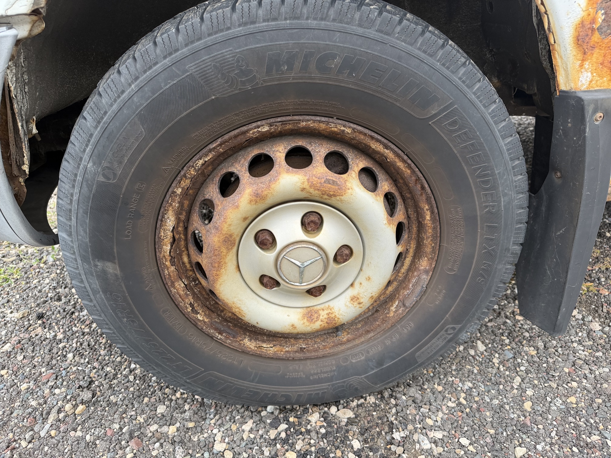 2006 dodge sprinter-wagon 2500-high-ceiling-140-in.-wb for sale near elk-river, minnesota 106555_12_drv_front_wheel.jpg