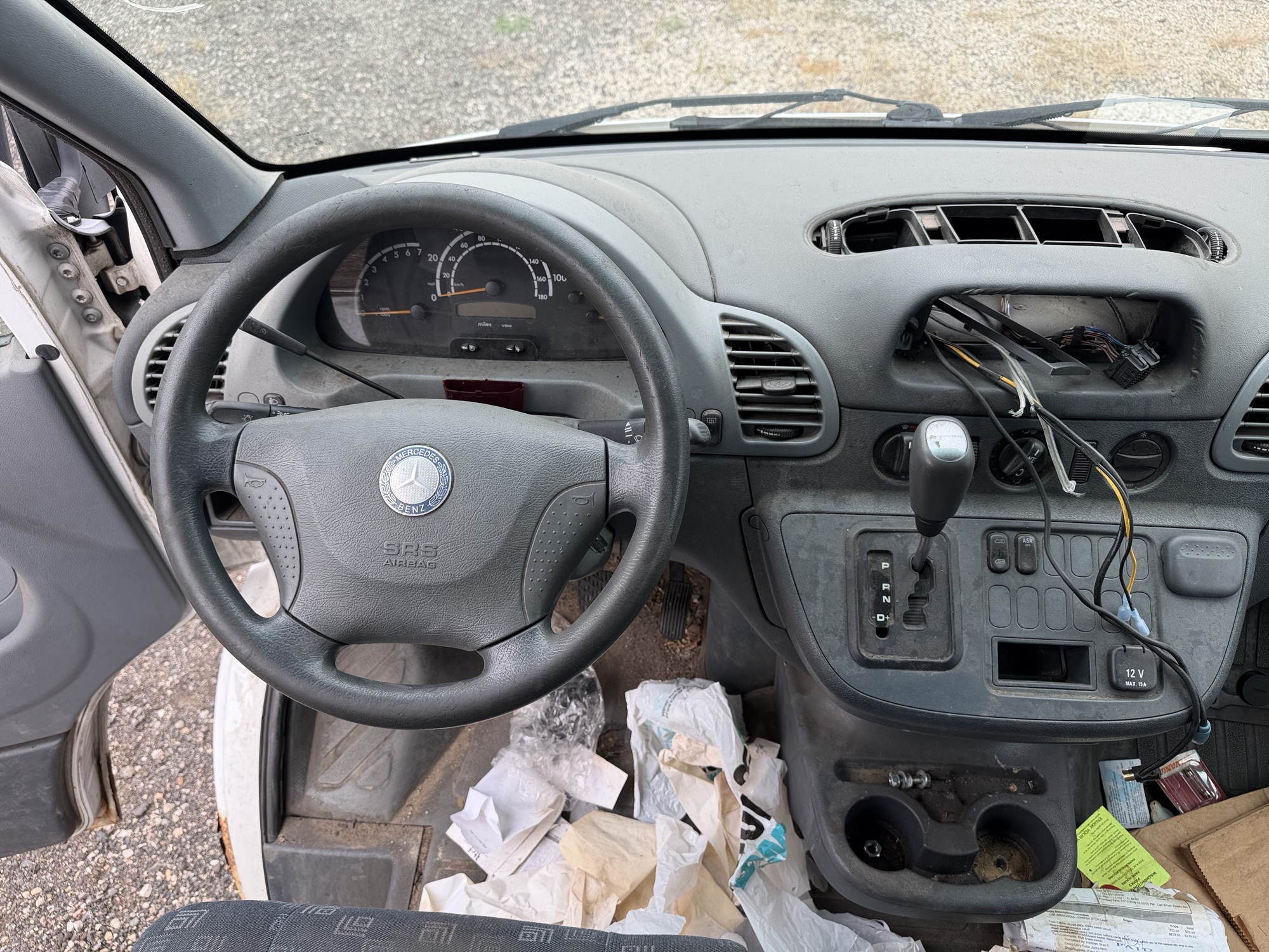 2006 dodge sprinter-wagon 2500-high-ceiling-140-in.-wb for sale near elk-river, minnesota 106555_33_dash_from_driver.jpg