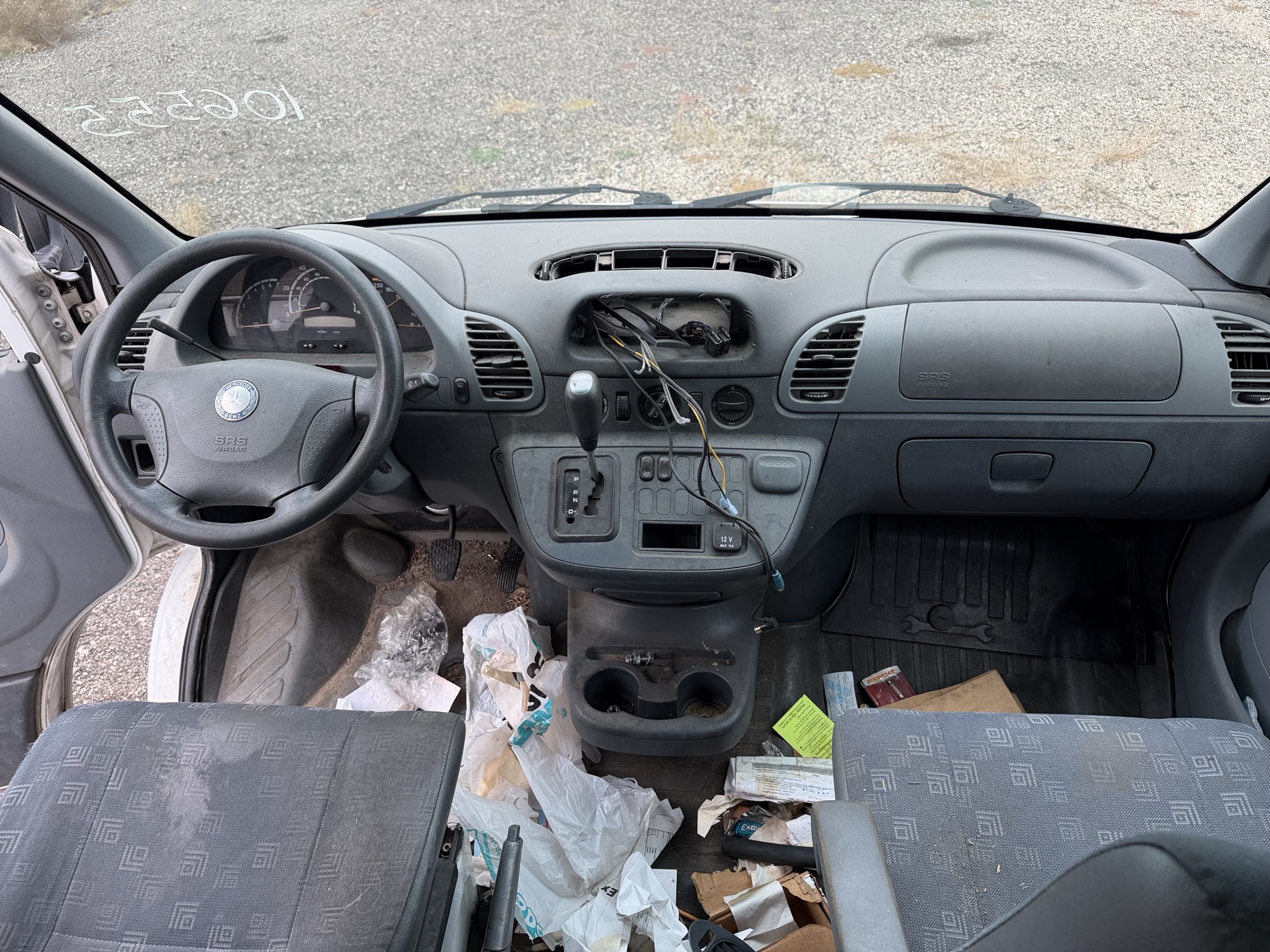 2006 dodge sprinter-wagon 2500-high-ceiling-140-in.-wb for sale near elk-river, minnesota 106555_34_whole_dash.jpg