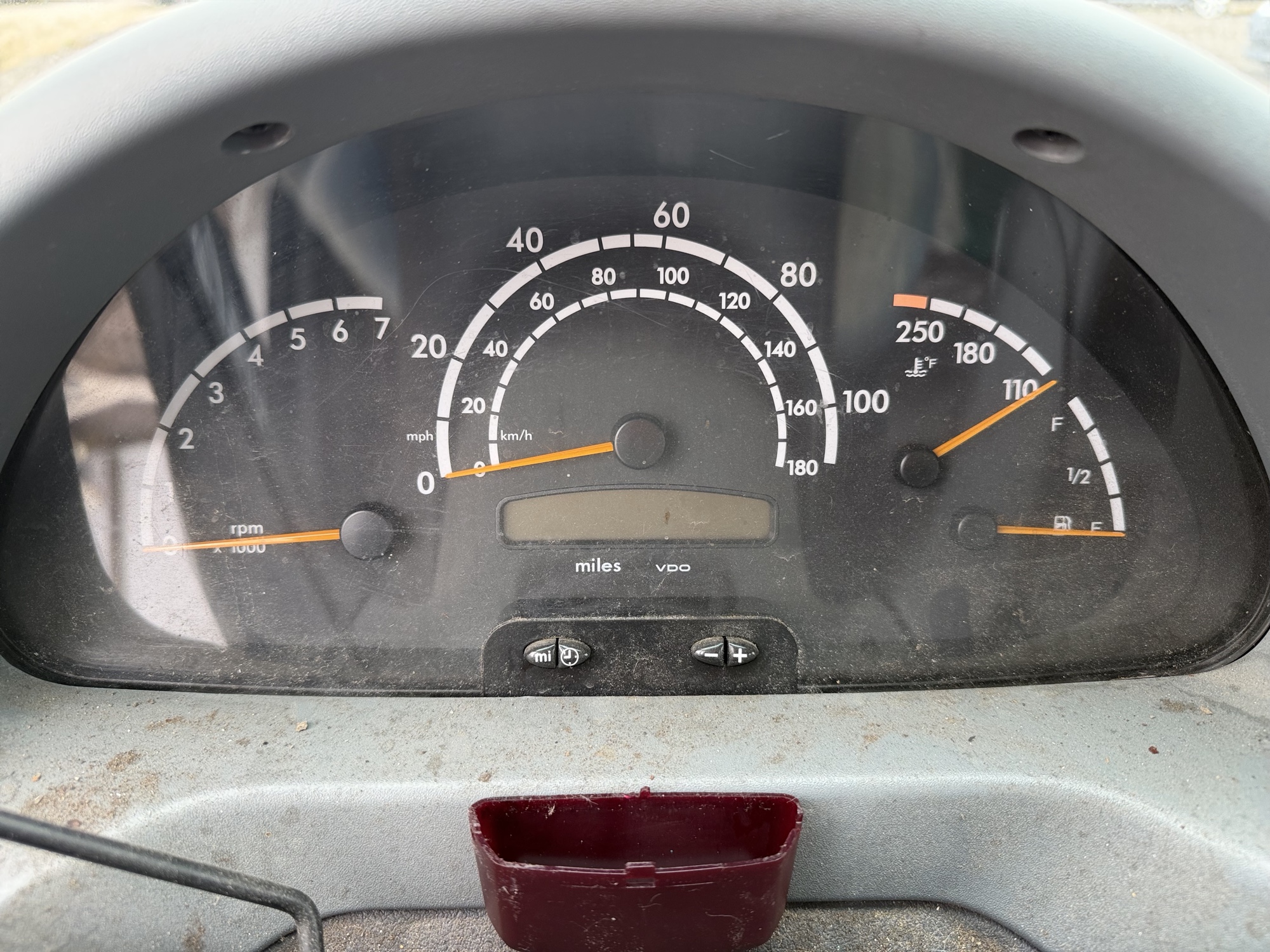 2006 dodge sprinter-wagon 2500-high-ceiling-140-in.-wb for sale near elk-river, minnesota 106555_43_gauge_cluster.jpg