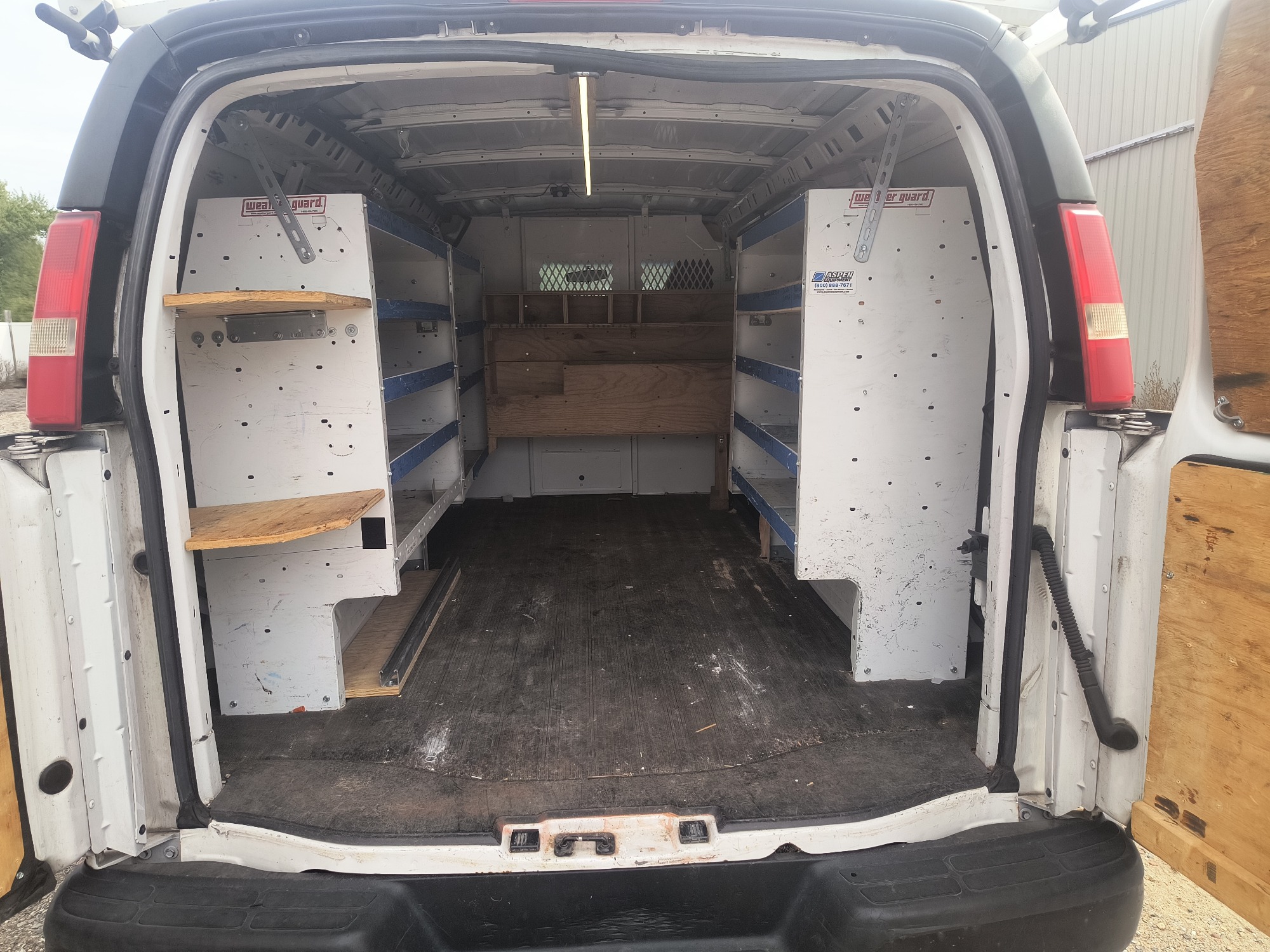 2014 chevrolet express 2500-cargo with 199160 miles for sale near elk-river, minnesota 106556_26_trunk.jpg
