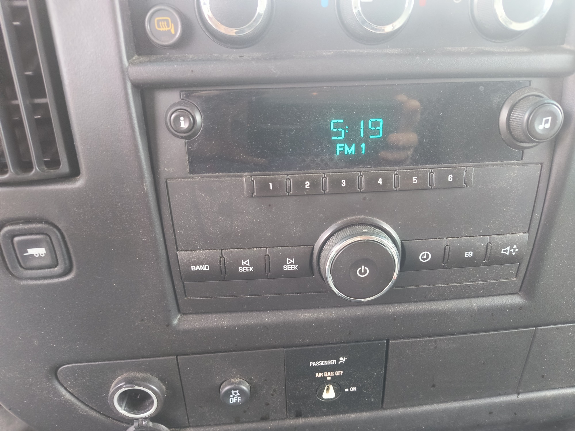 2014 chevrolet express 2500-cargo with 199160 miles for sale near elk-river, minnesota 106556_39_radio_closeup.jpg
