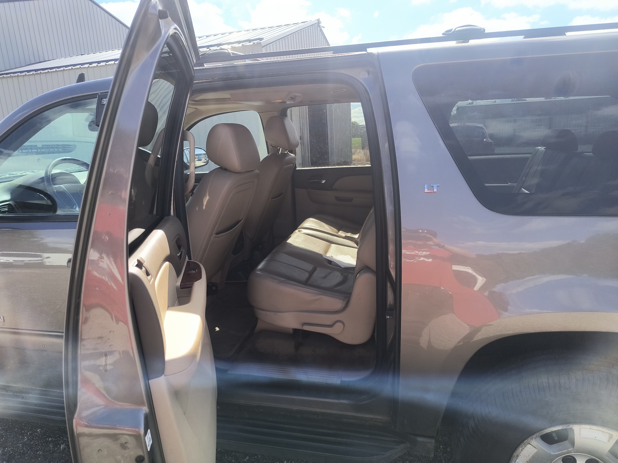 2013 chevrolet suburban ltz-1500-4wd with 215158 miles for sale near elk-river, minnesota 106563_24_drv_rear_seat.jpg