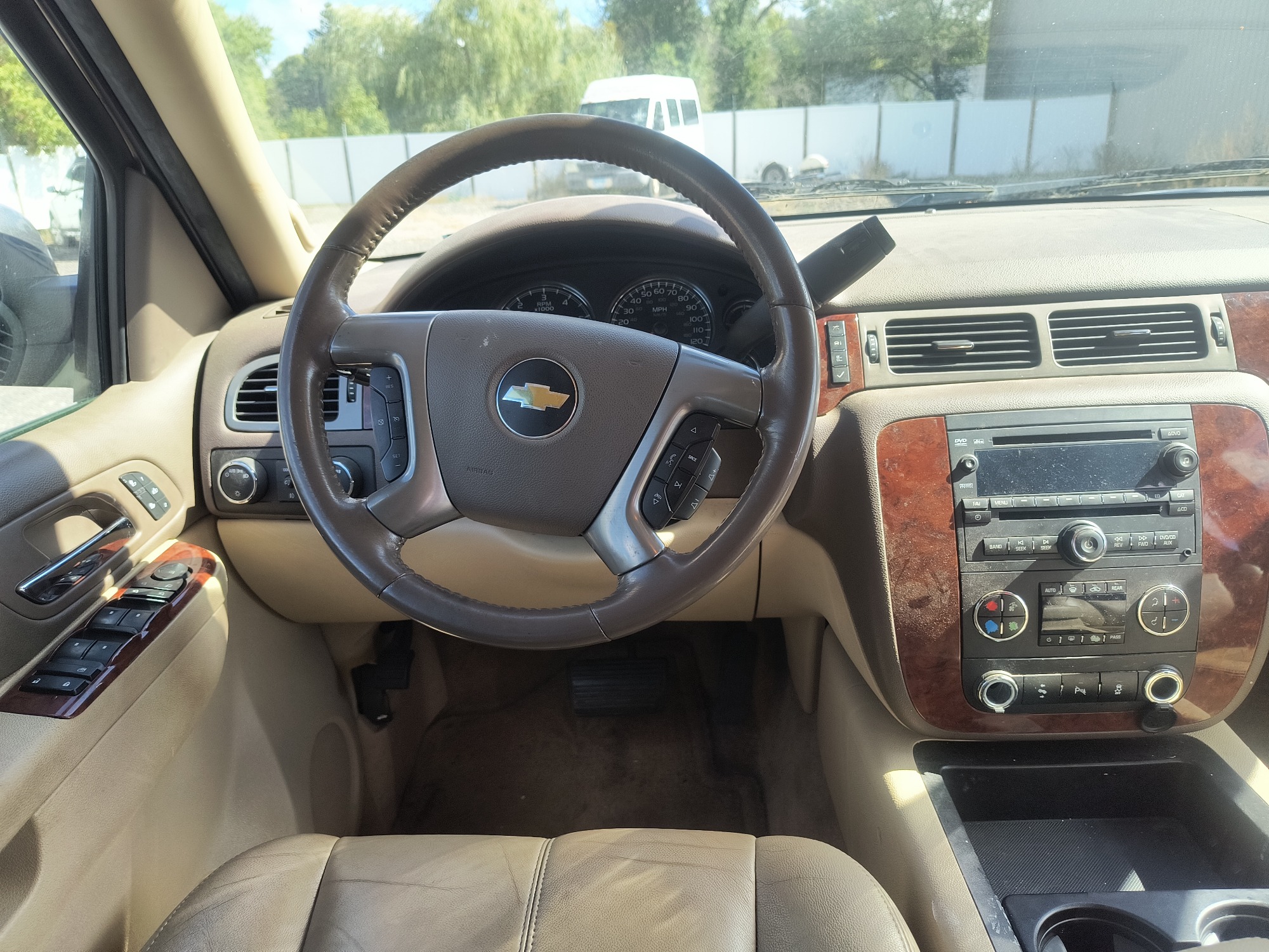2013 chevrolet suburban ltz-1500-4wd with 215158 miles for sale near elk-river, minnesota 106563_33_dash_from_driver.jpg