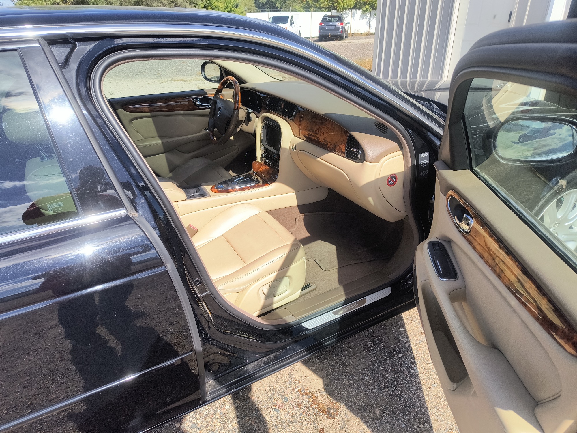 2005 jaguar xj-series xj8l with 123017 miles for sale near elk-river, minnesota 106564_31_passenger_seat.jpg