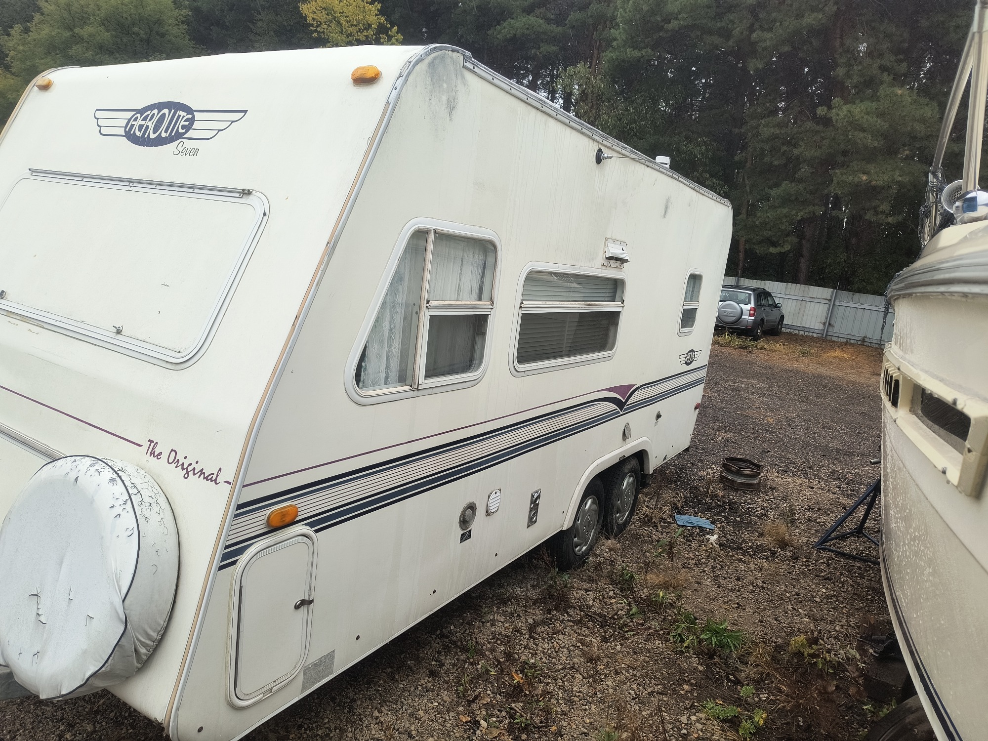 1998 aerolite travel-trailer - for sale near Elk River, Minnesota 106566_09_front_windshield.jpg