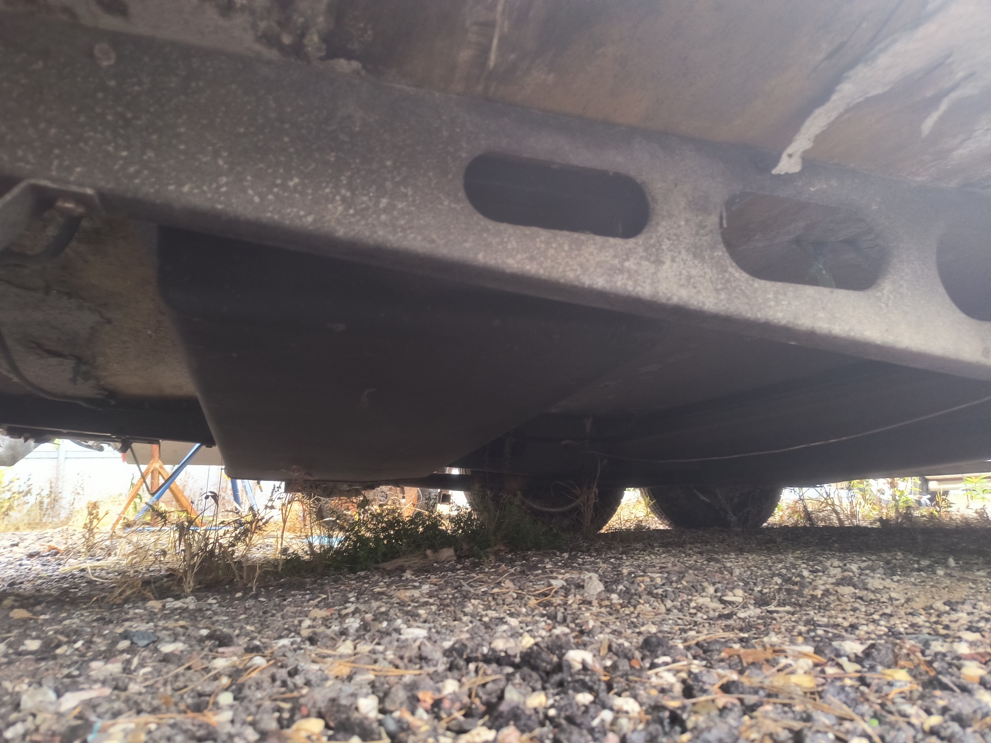 1998 aerolite travel-trailer - for sale near Elk River, Minnesota 106566_18_undercar_rear_drv.jpg