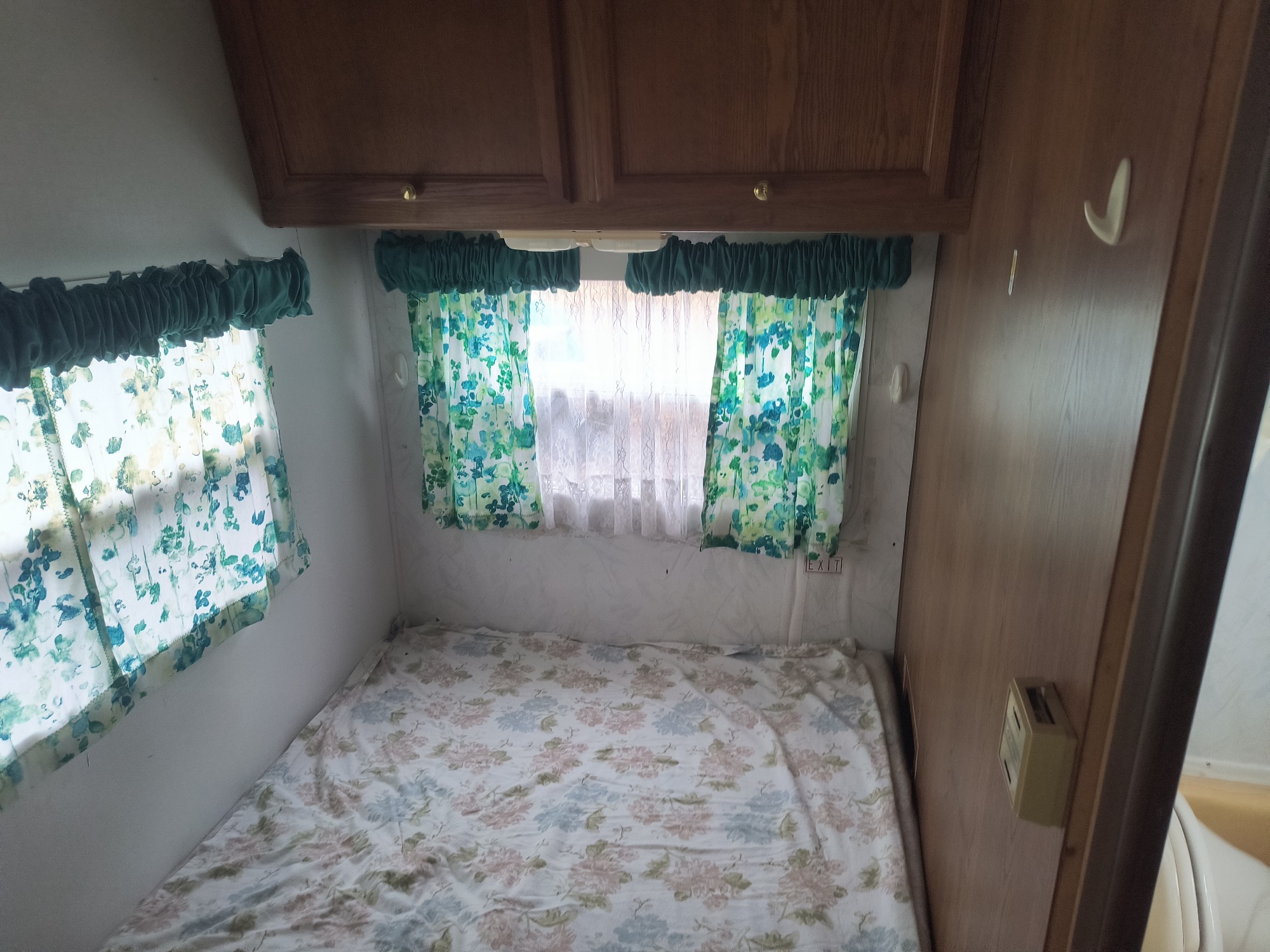 1998 aerolite travel-trailer - for sale near Elk River, Minnesota 106566_33_dash_from_driver.jpg