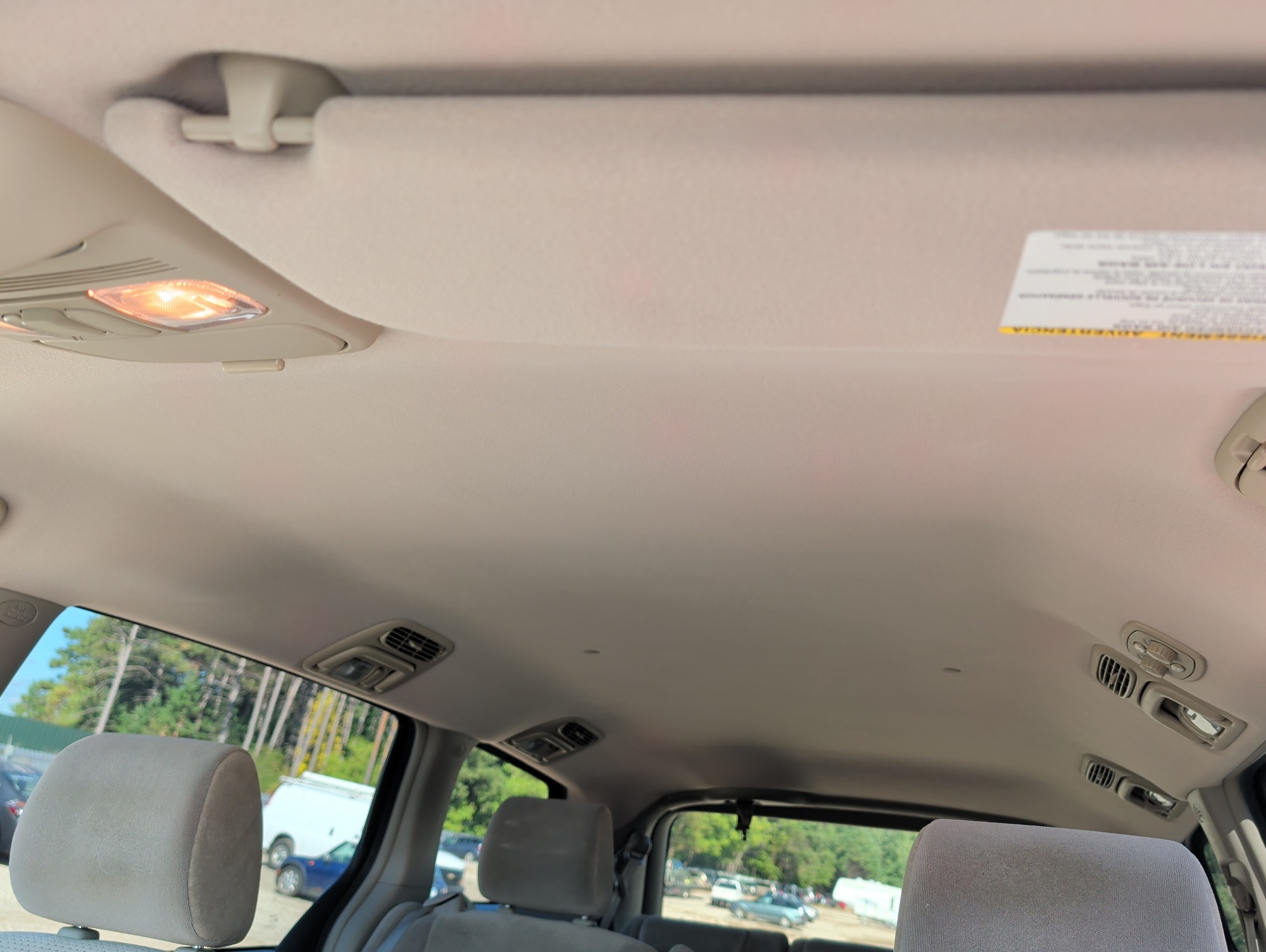 2006 toyota sienna le-7-passenger with 274406 miles for sale near elk-river, minnesota 106567_35_headliner_sunroof.jpg