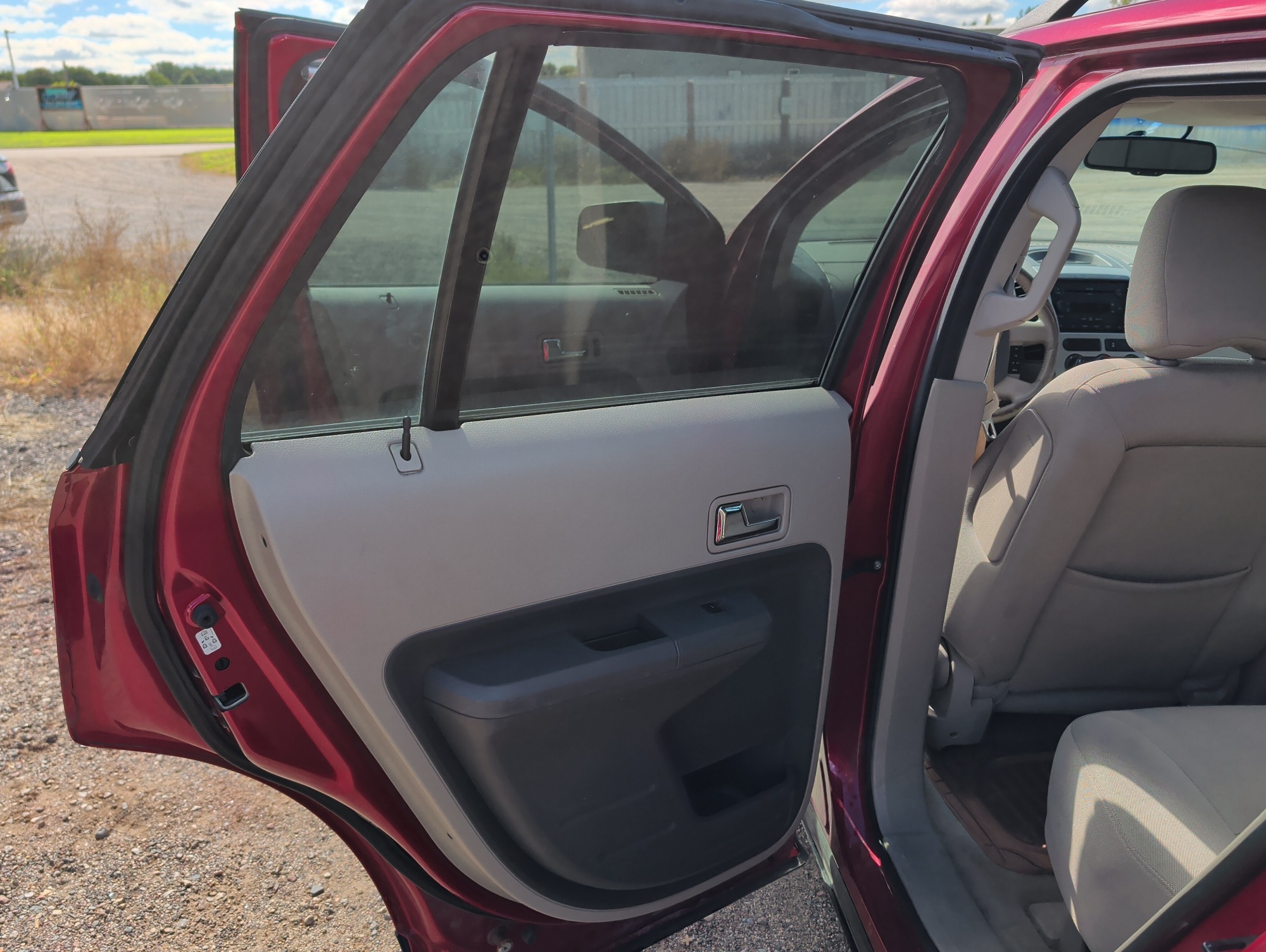 2007 ford edge se-fwd with 258081 miles for sale near elk-river, minnesota 106568_25_drv_rear_door_panel.jpg
